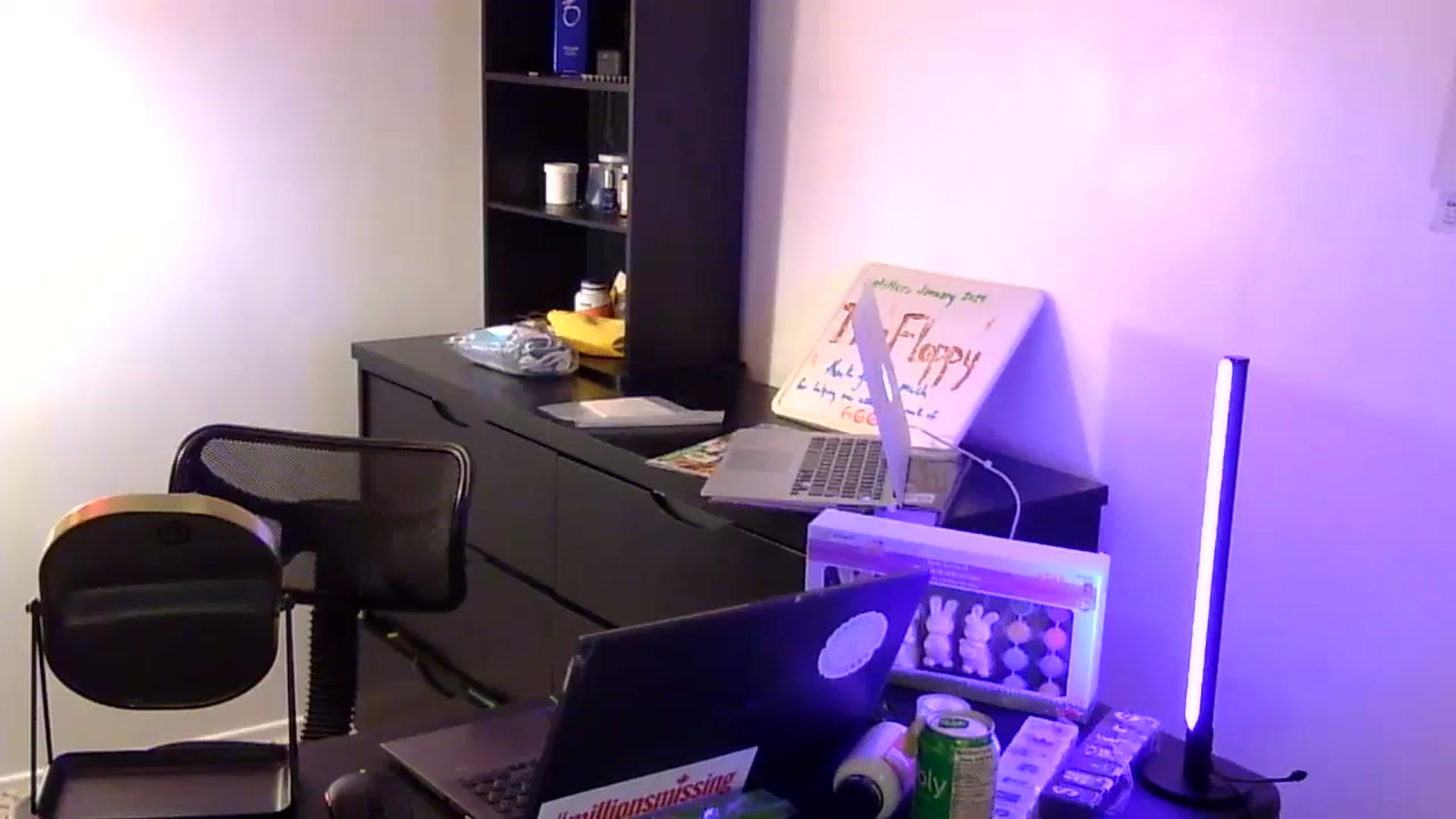 Gallery image thumbnail from antidreamgirl's myfreecams stream on, 02/22/2024, 07:54 image 2 of 20