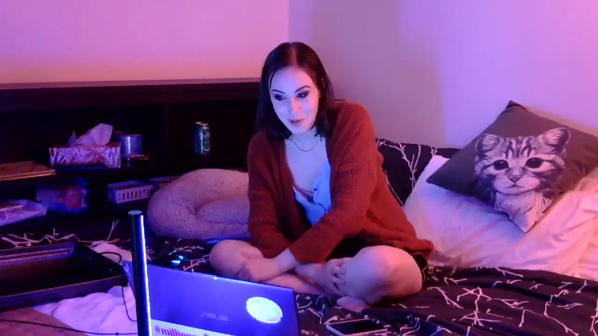 Gallery image thumbnail from antidreamgirl's myfreecams stream on, 02/22/2024, 23:17 image 16 of 20