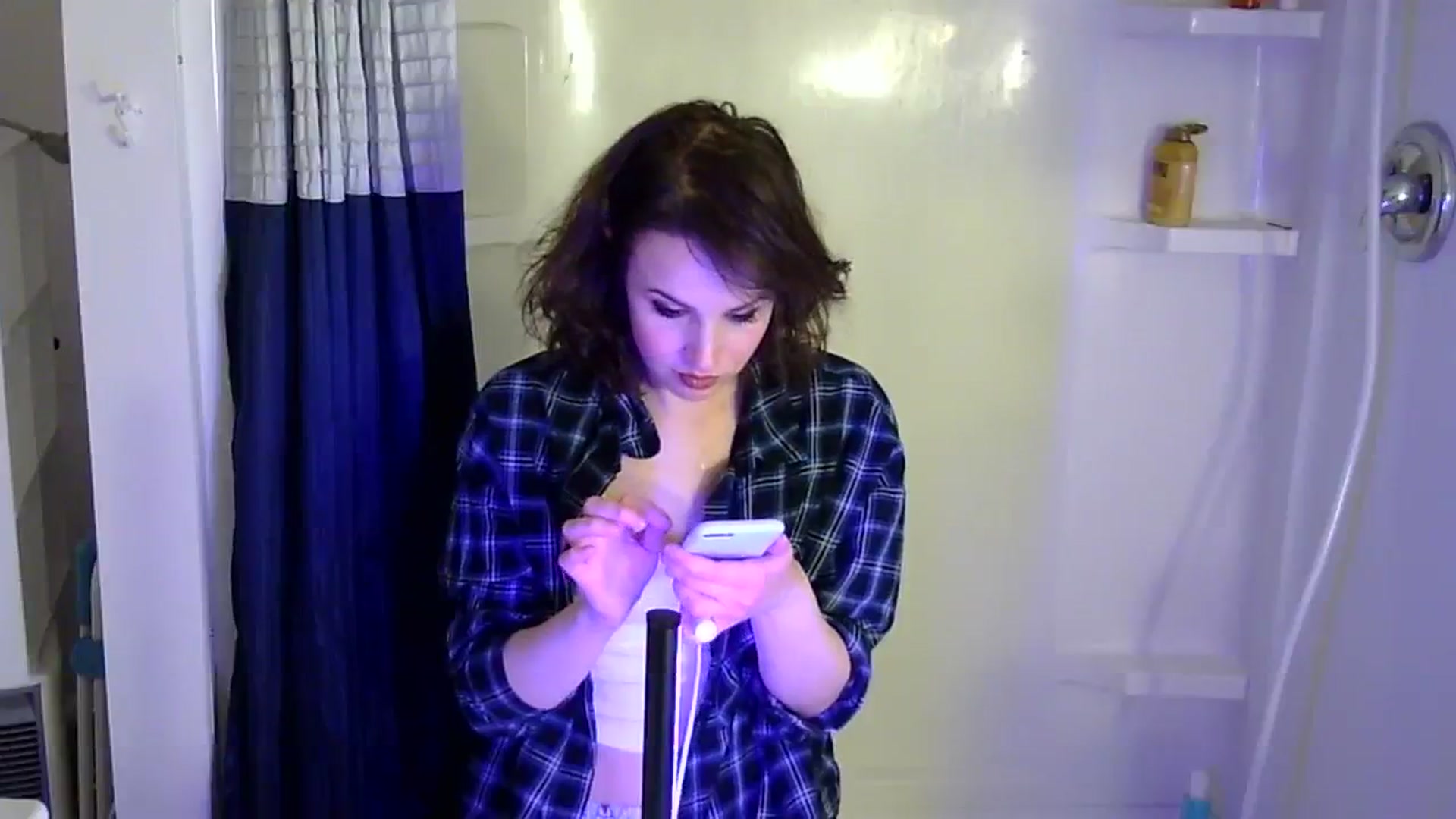 Gallery image thumbnail from antidreamgirl's myfreecams stream on, 02/28/2024, 09:20 image 10 of 20