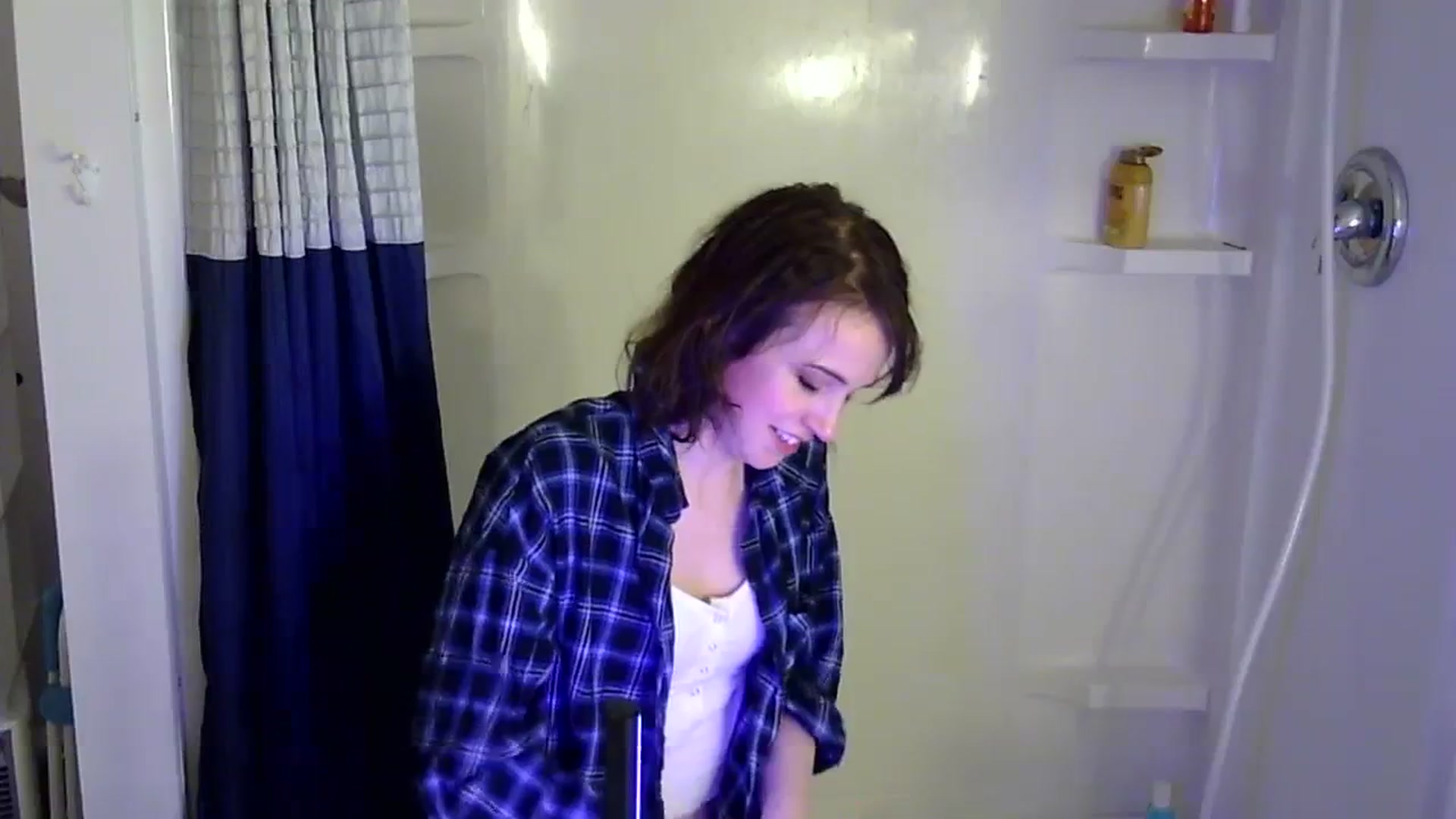 Gallery image thumbnail from antidreamgirl's myfreecams stream on, 02/28/2024, 09:20 image 4 of 20