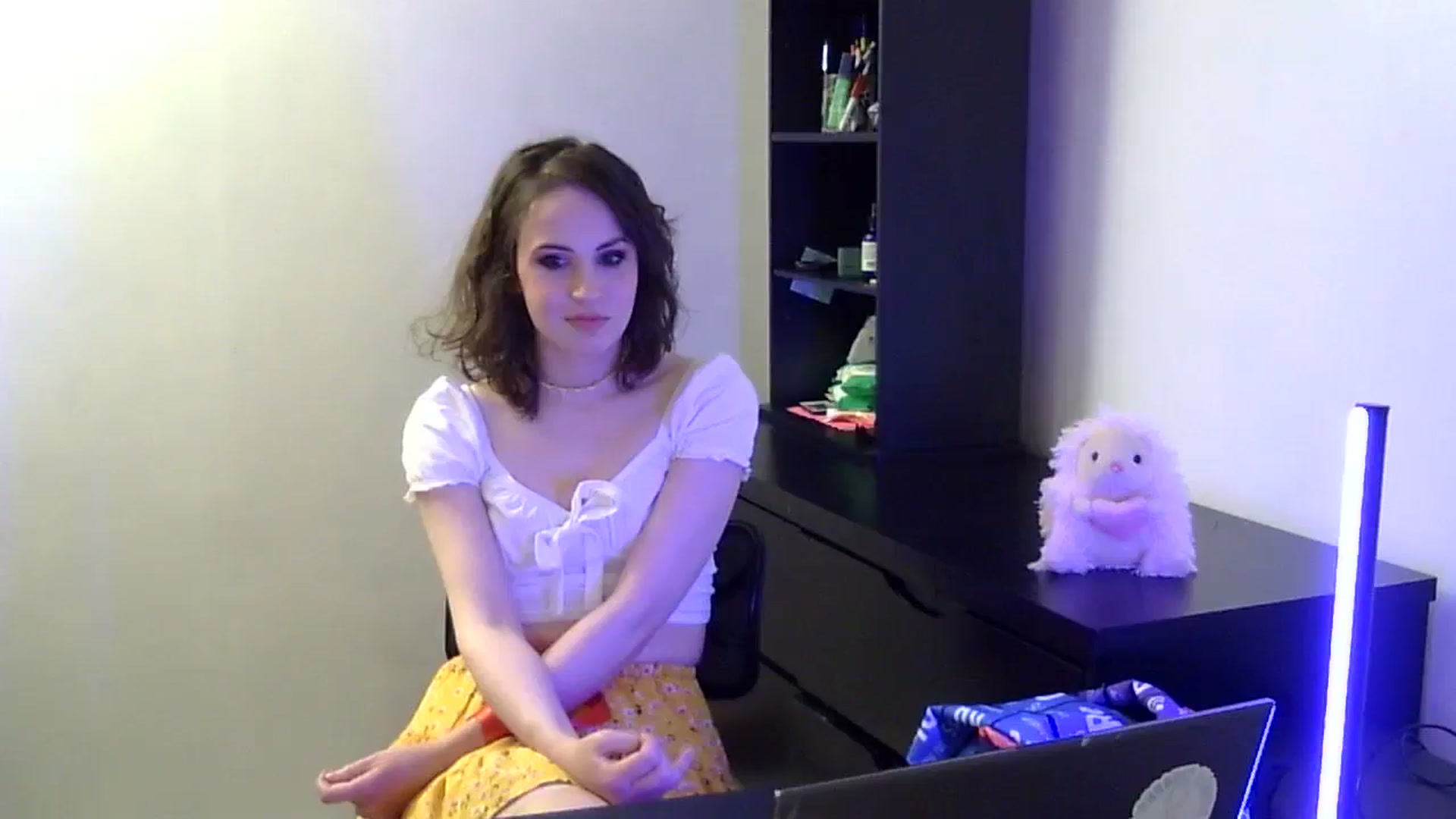 Gallery image thumbnail from antidreamgirl's myfreecams stream on, 03/30/2024, 04:40 image 1 of 20