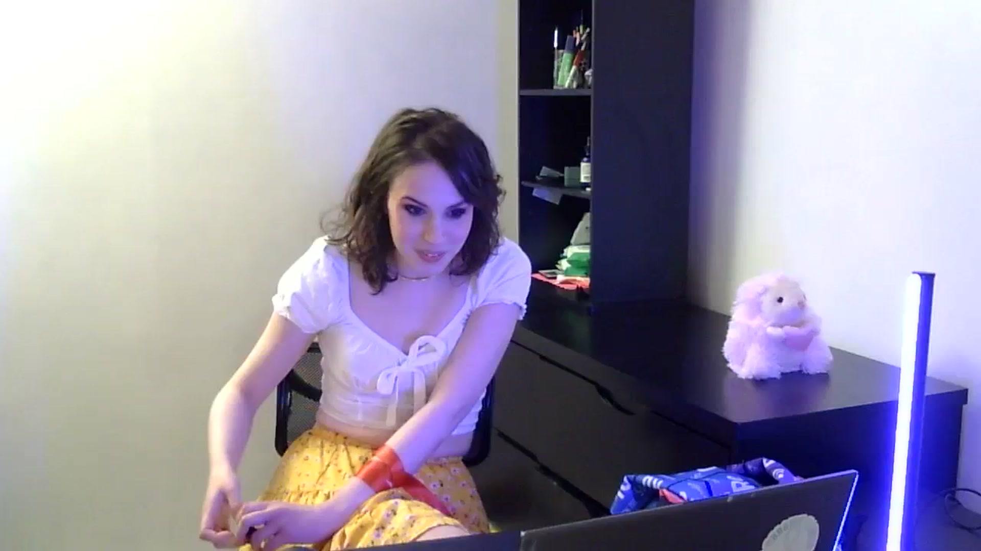 Gallery image thumbnail from antidreamgirl's myfreecams stream on, 03/30/2024, 04:40 image 9 of 20