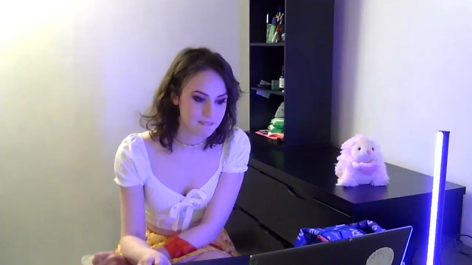 Gallery image thumbnail from antidreamgirl's myfreecams stream on, 03/30/2024, 04:40 image 5 of 20