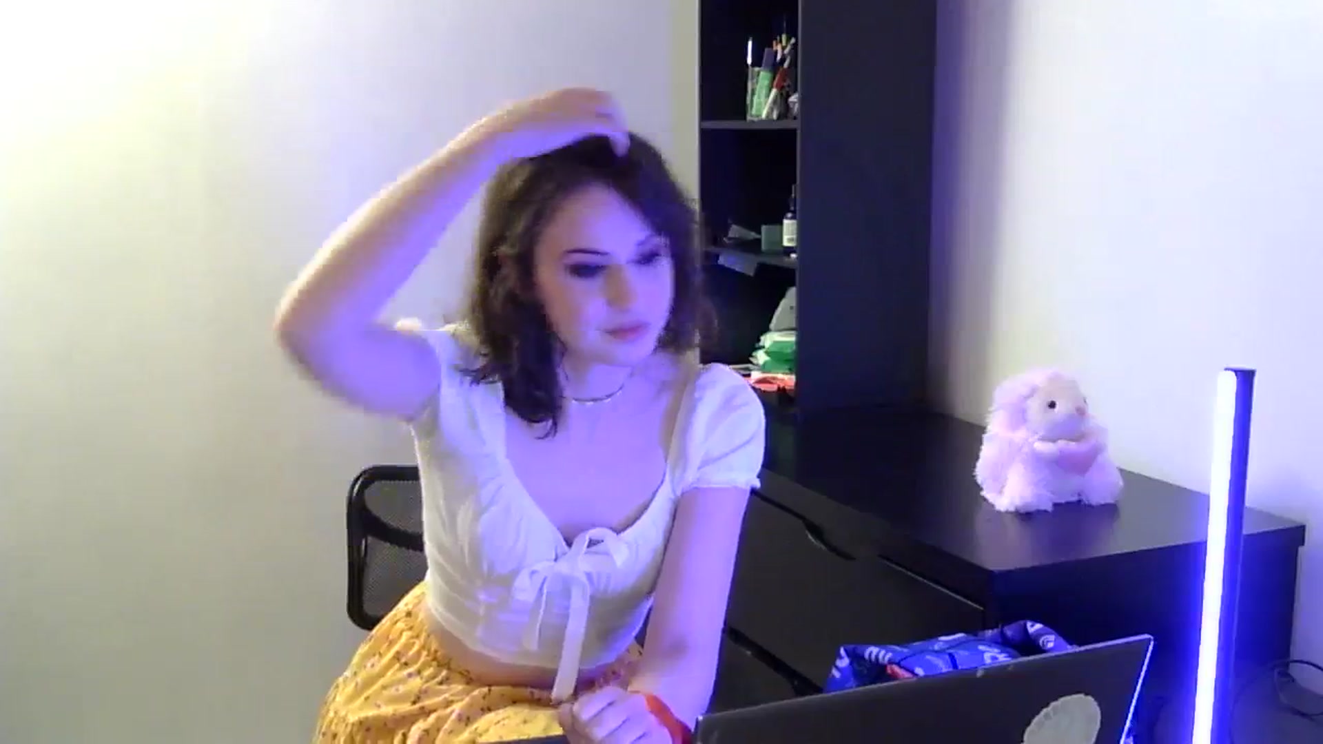 Gallery image thumbnail from antidreamgirl's myfreecams stream on, 03/30/2024, 04:40 image 10 of 20