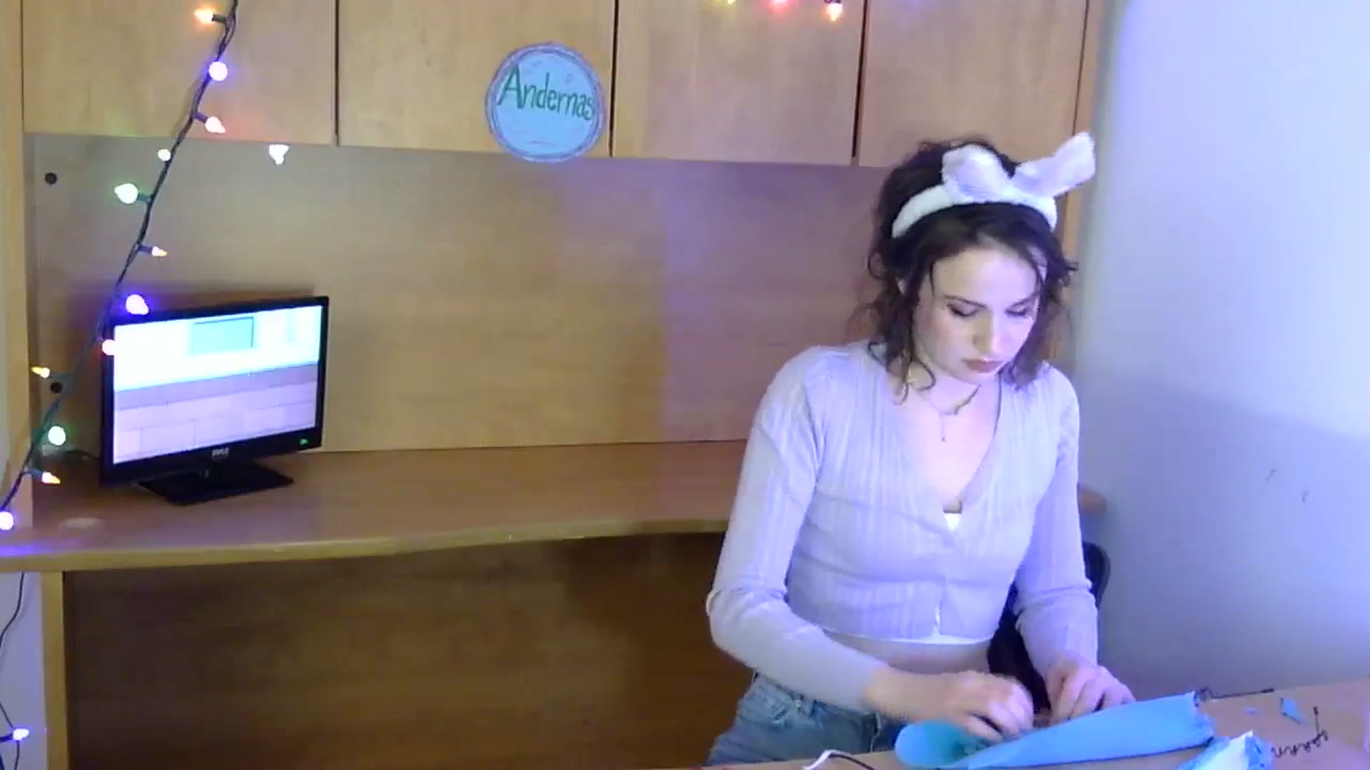 Gallery image thumbnail from antidreamgirl's myfreecams stream on, 04/01/2024, 05:06 image 9 of 20