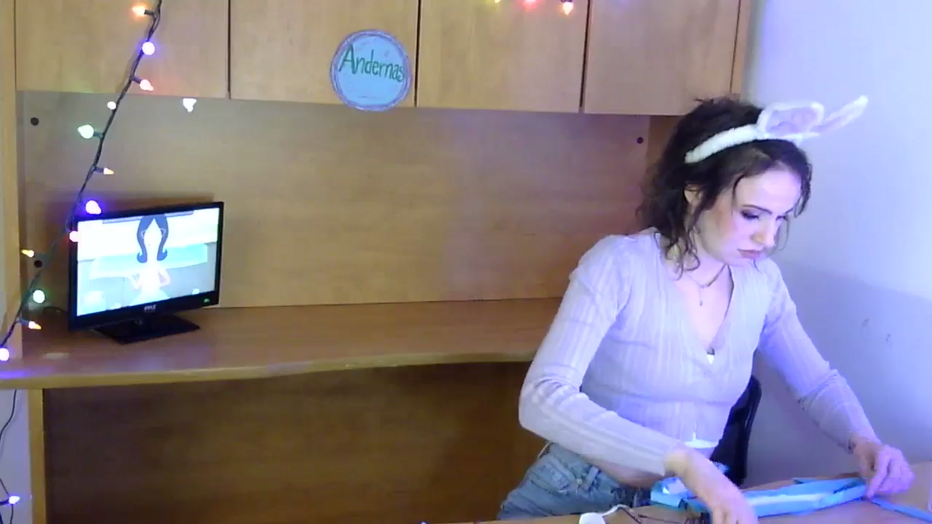 Gallery image thumbnail from antidreamgirl's myfreecams stream on, 04/01/2024, 05:06 image 10 of 20
