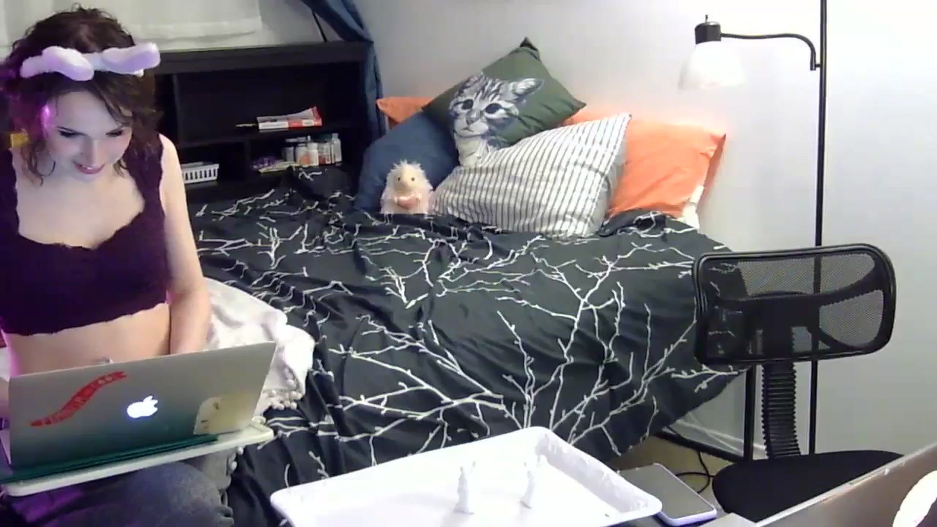 Gallery image thumbnail from antidreamgirl's myfreecams stream on, 04/09/2024, 04:37 image 8 of 20