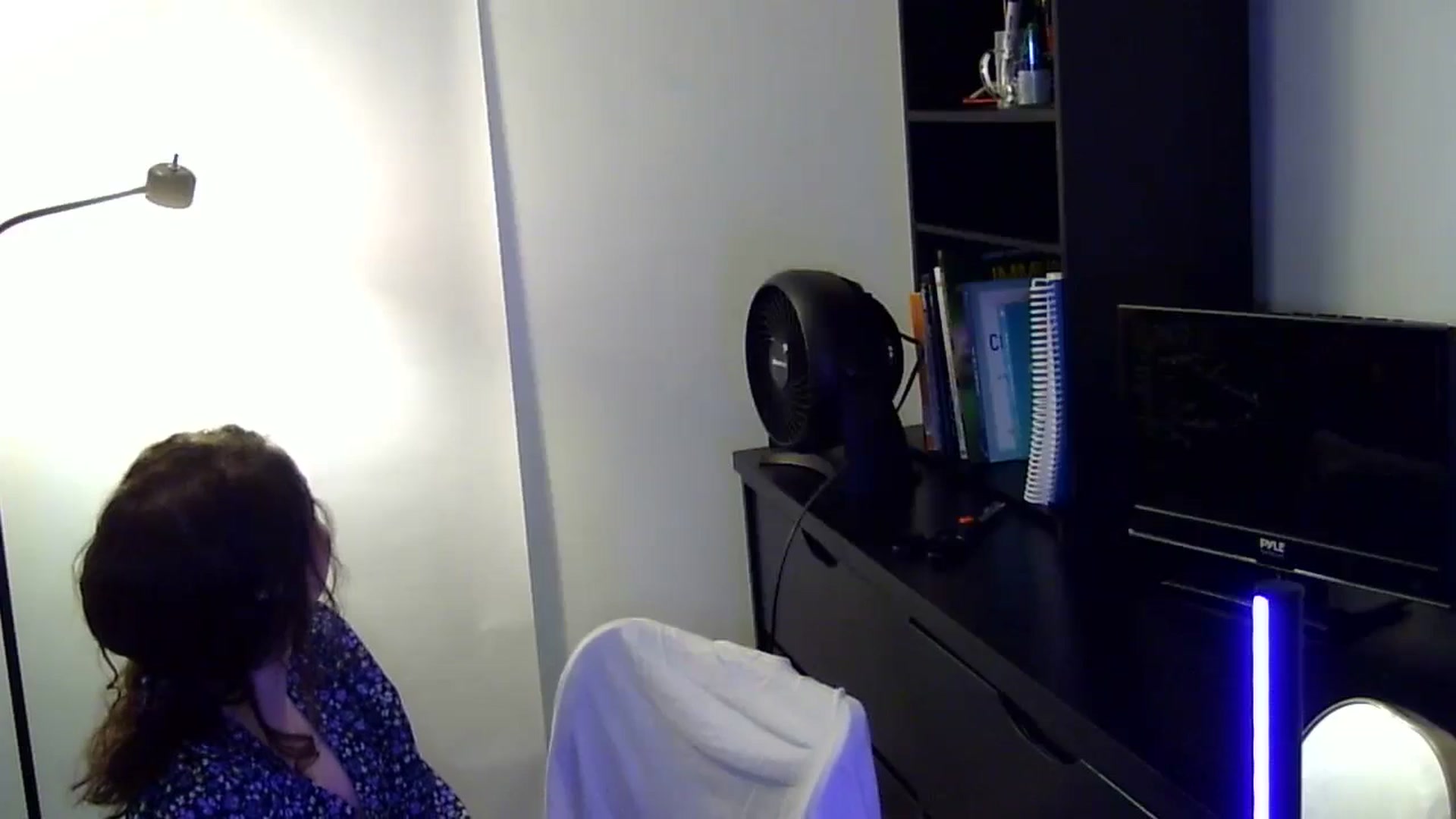 Gallery image thumbnail from antidreamgirl's myfreecams stream on, 04/16/2024, 02:05 image 5 of 20