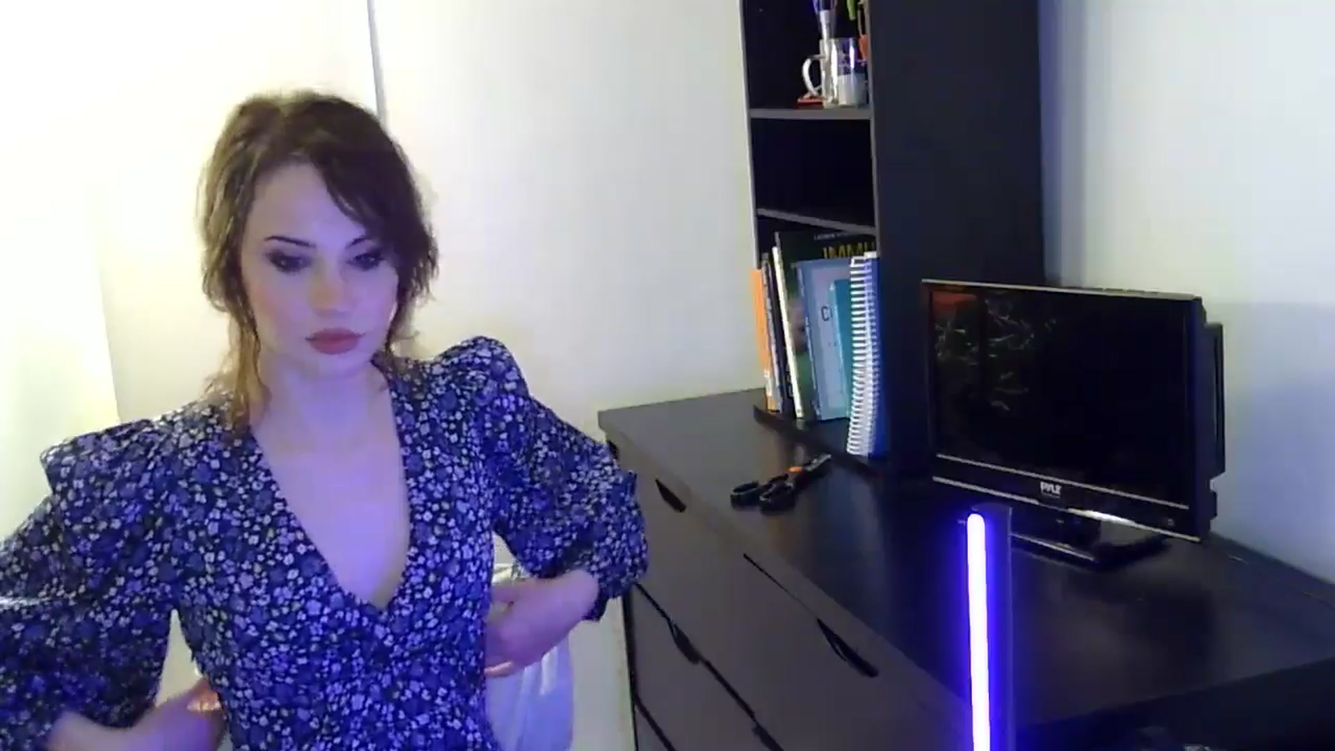 Gallery image thumbnail from antidreamgirl's myfreecams stream on, 04/16/2024, 02:05 image 8 of 20