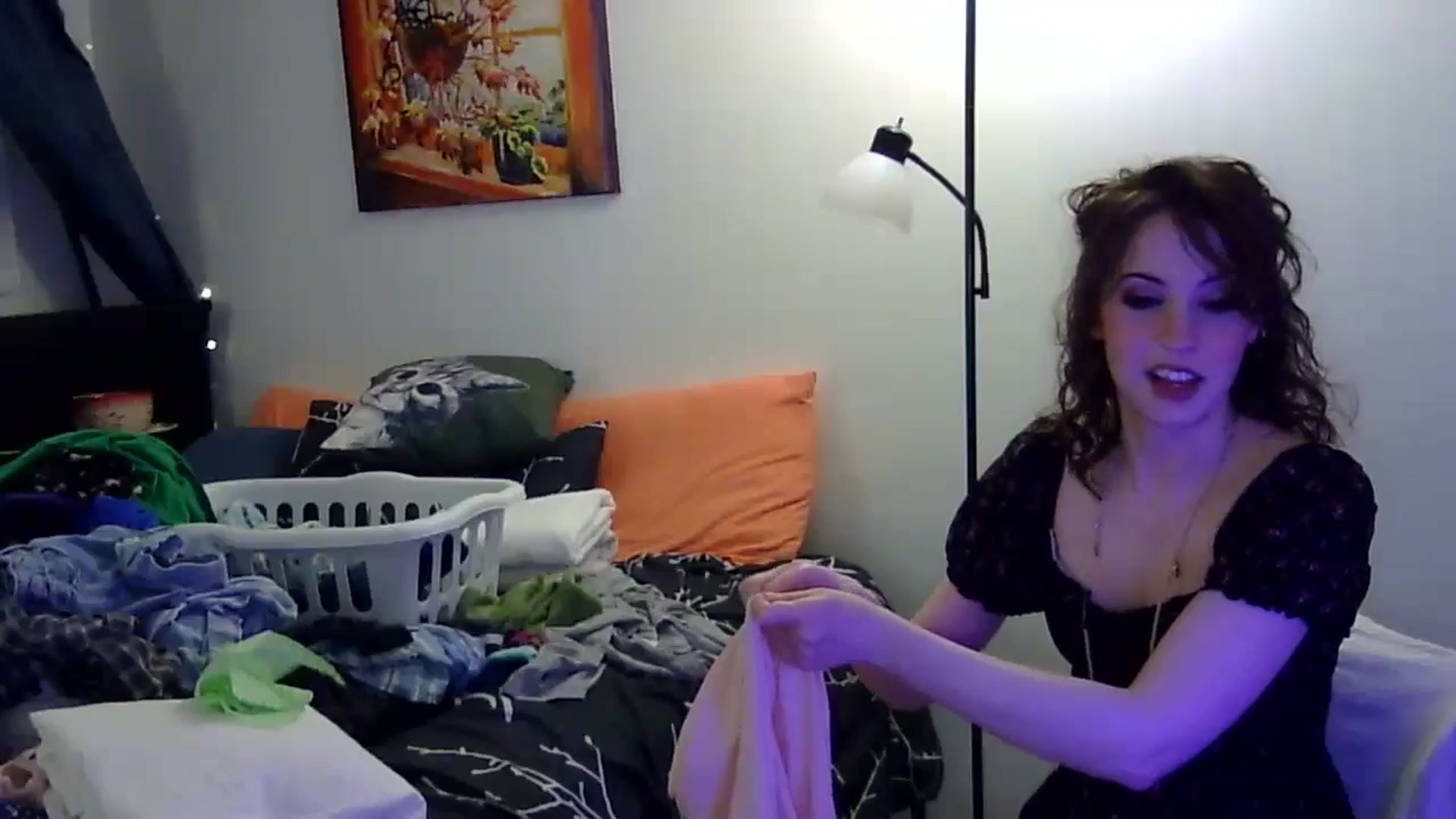 Gallery image thumbnail from antidreamgirl's myfreecams stream on, 04/17/2024, 04:16 image 3 of 20