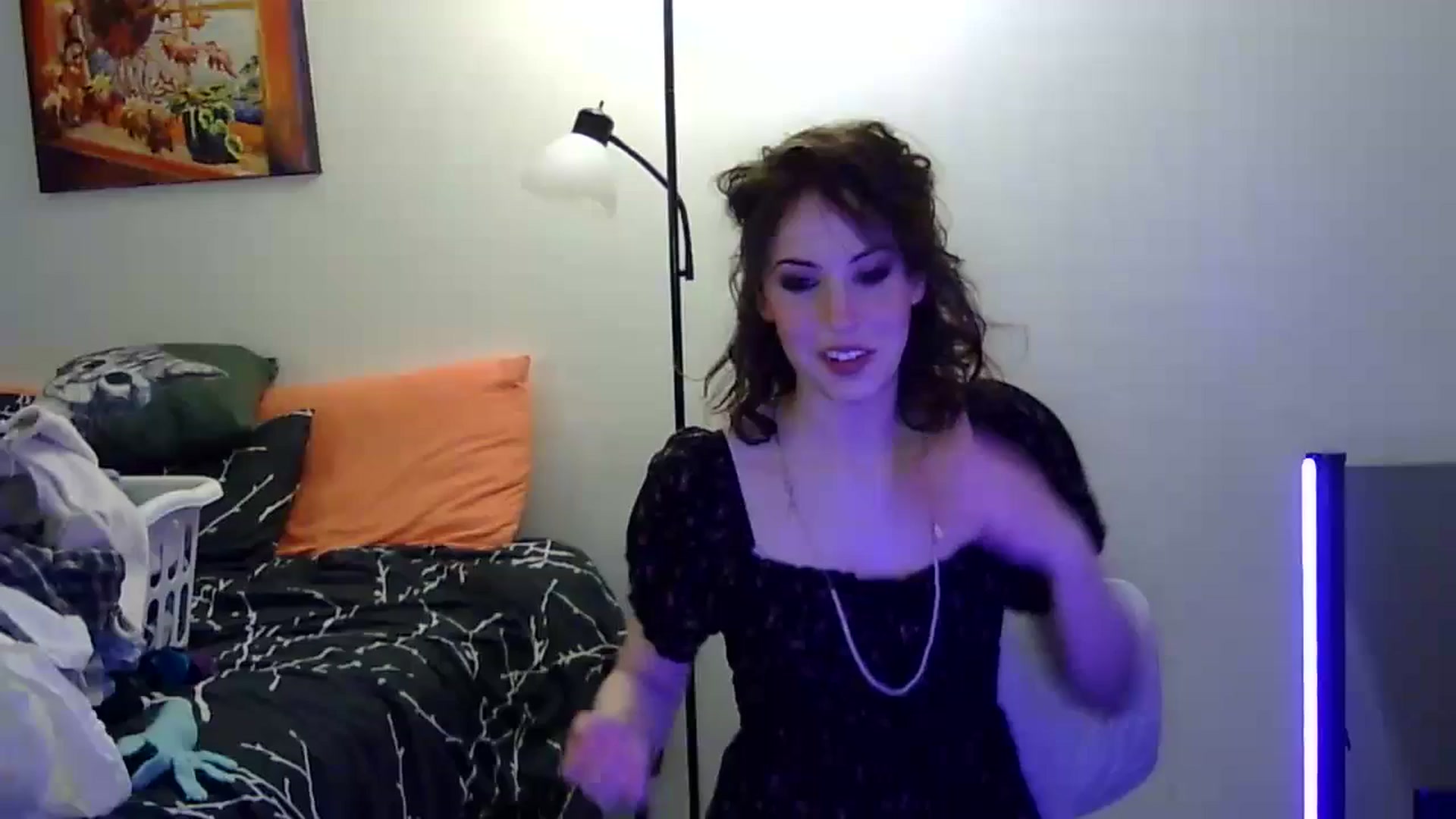 Gallery image thumbnail from antidreamgirl's myfreecams stream on, 04/17/2024, 04:16 image 1 of 20