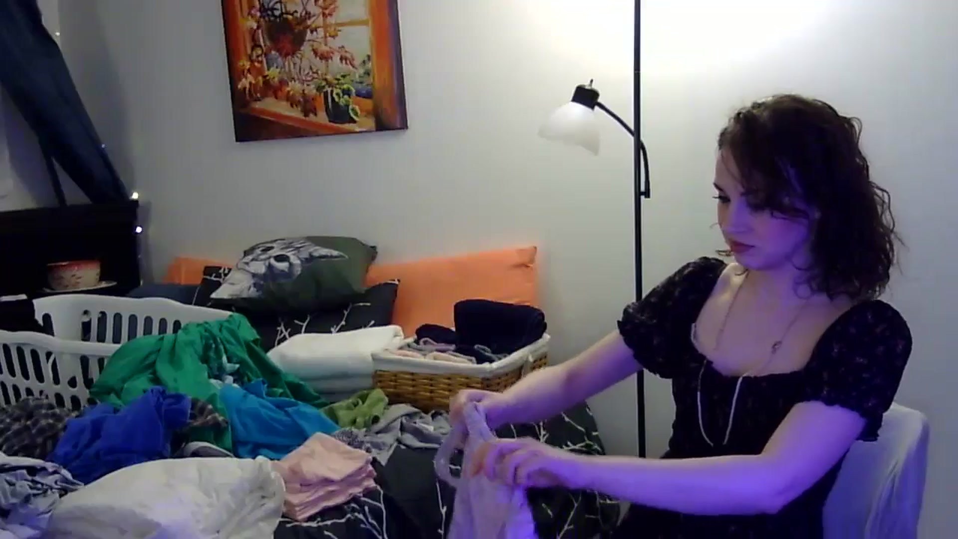 Gallery image thumbnail from antidreamgirl's myfreecams stream on, 04/17/2024, 04:16 image 17 of 20