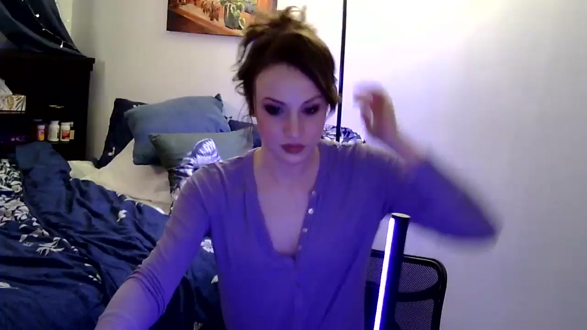 Gallery image thumbnail from antidreamgirl's myfreecams stream on, 05/08/2024, 04:25 image 1 of 20