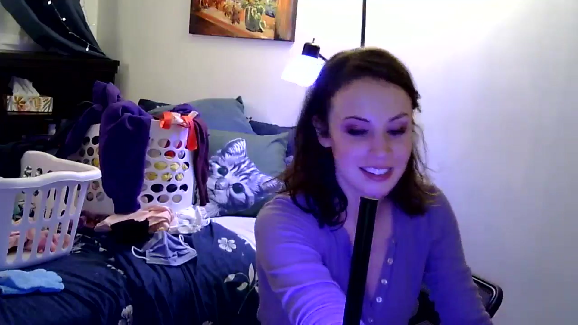 Gallery image thumbnail from antidreamgirl's myfreecams stream on, 05/08/2024, 06:07 image 5 of 20