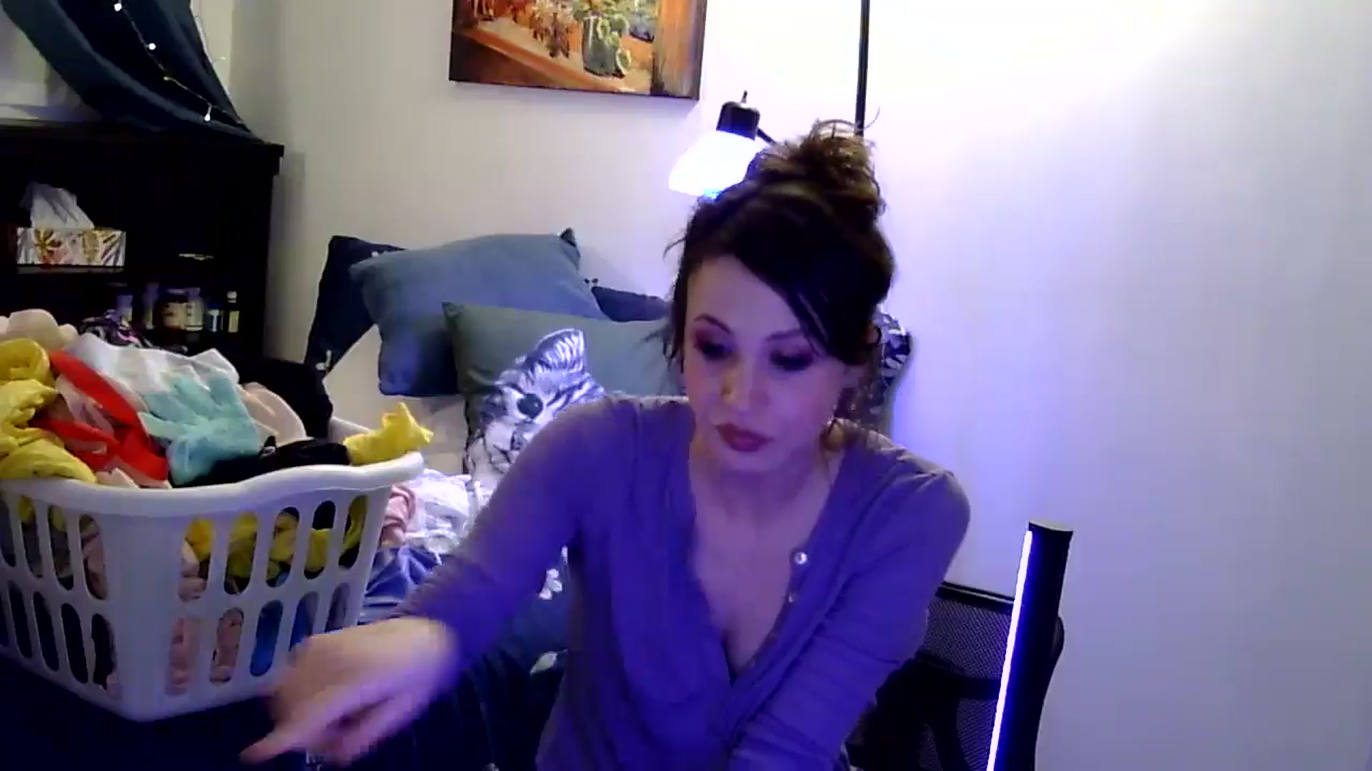 Gallery image thumbnail from antidreamgirl's myfreecams stream on, 05/08/2024, 06:07 image 4 of 20