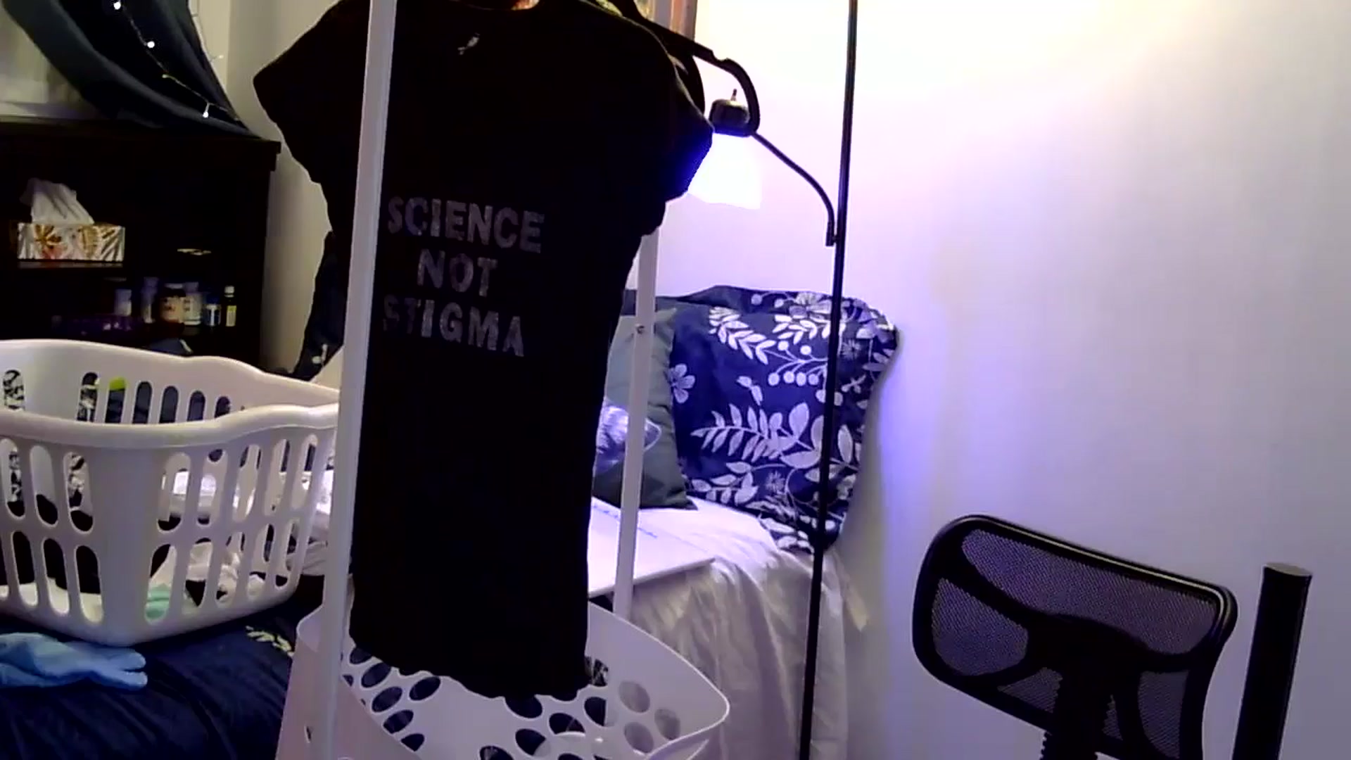 Gallery image thumbnail from antidreamgirl's myfreecams stream on, 05/08/2024, 06:07 image 17 of 20