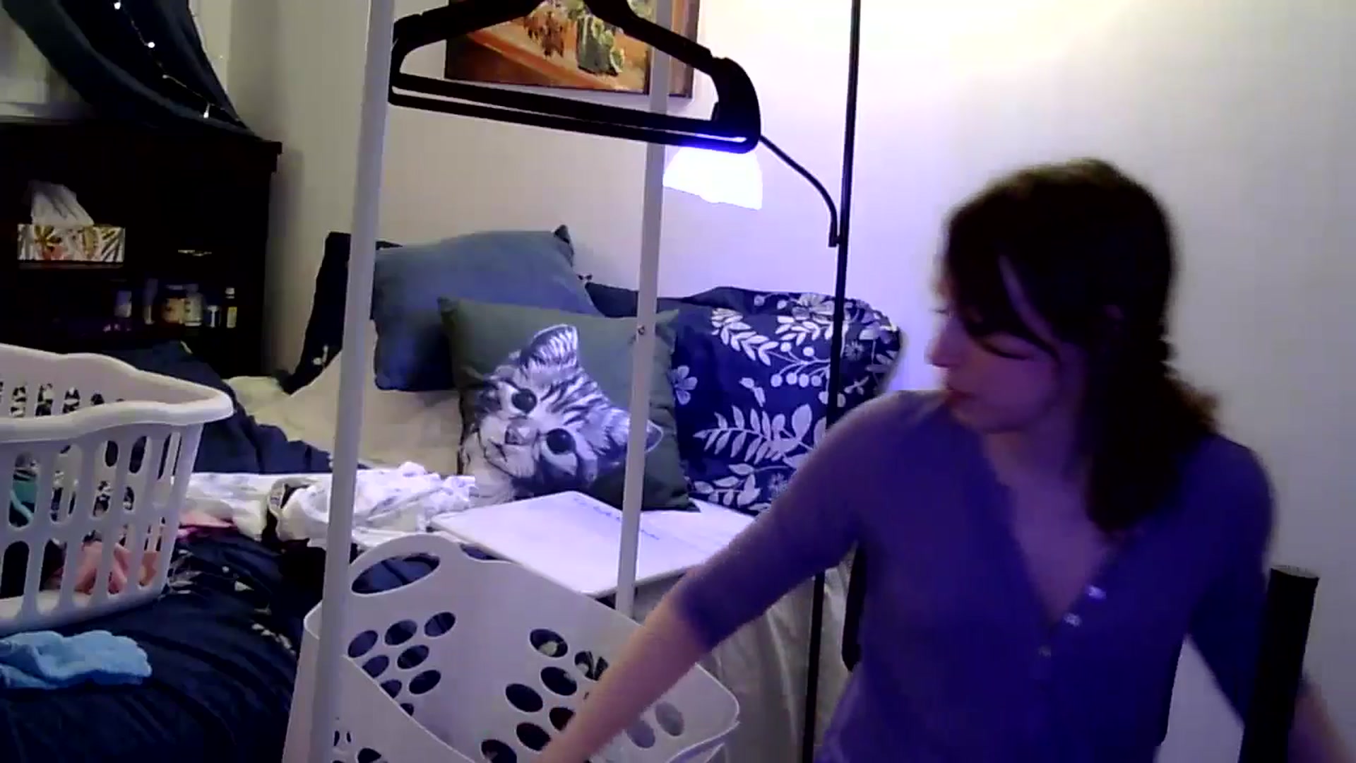 Gallery image thumbnail from antidreamgirl's myfreecams stream on, 05/08/2024, 06:07 image 15 of 20