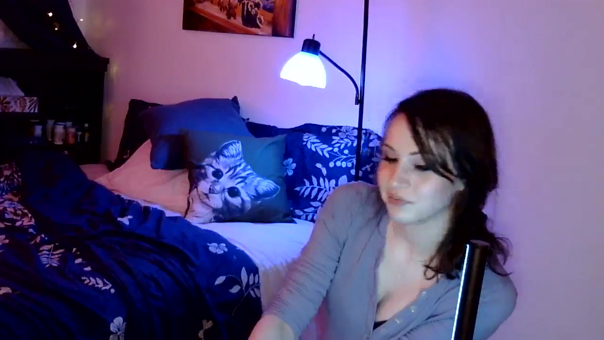 Gallery image thumbnail from antidreamgirl's myfreecams stream on, 05/08/2024, 07:33 image 18 of 20