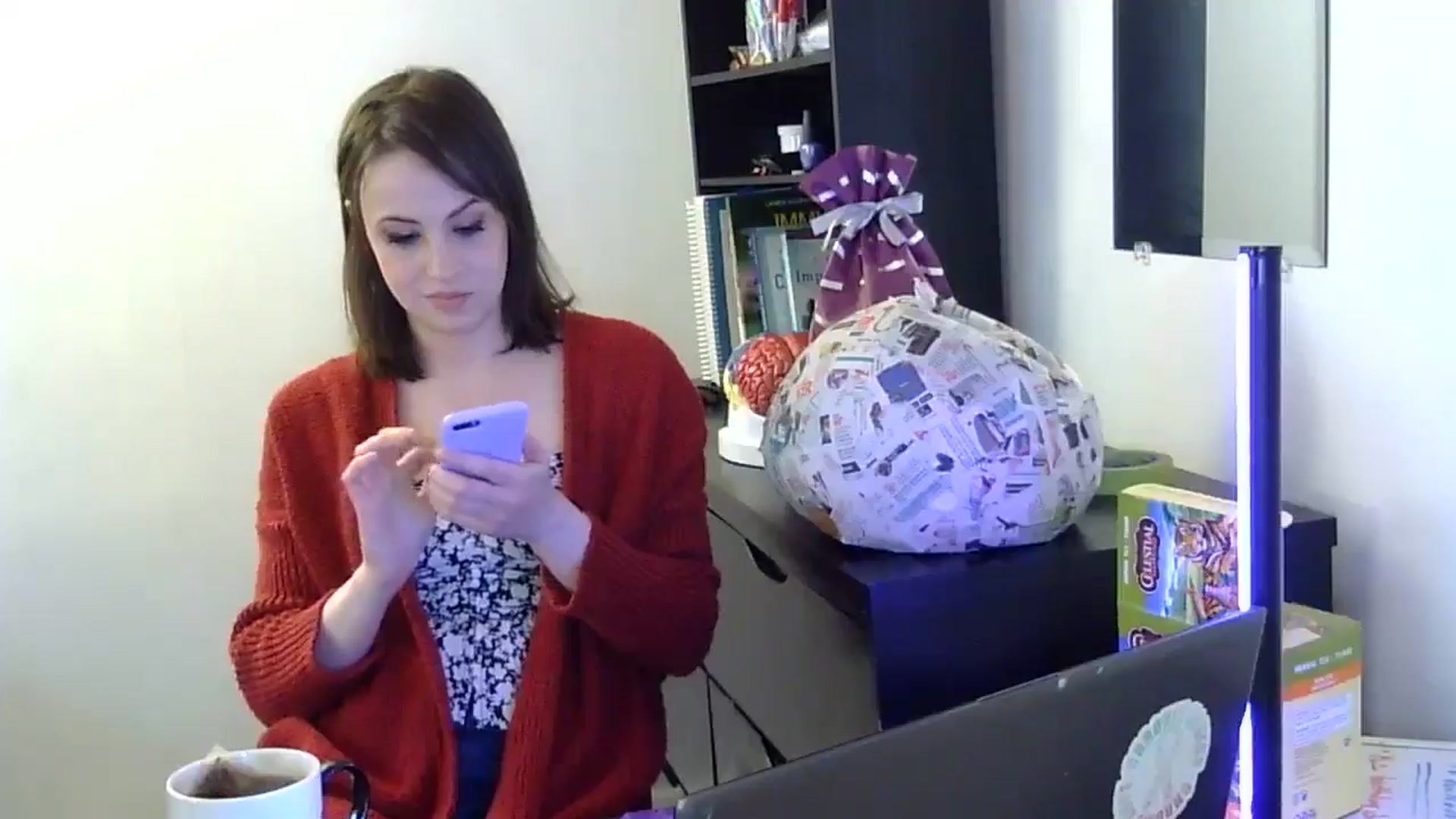 Gallery image thumbnail from antidreamgirl's myfreecams stream on, 05/17/2024, 22:41 image 14 of 20