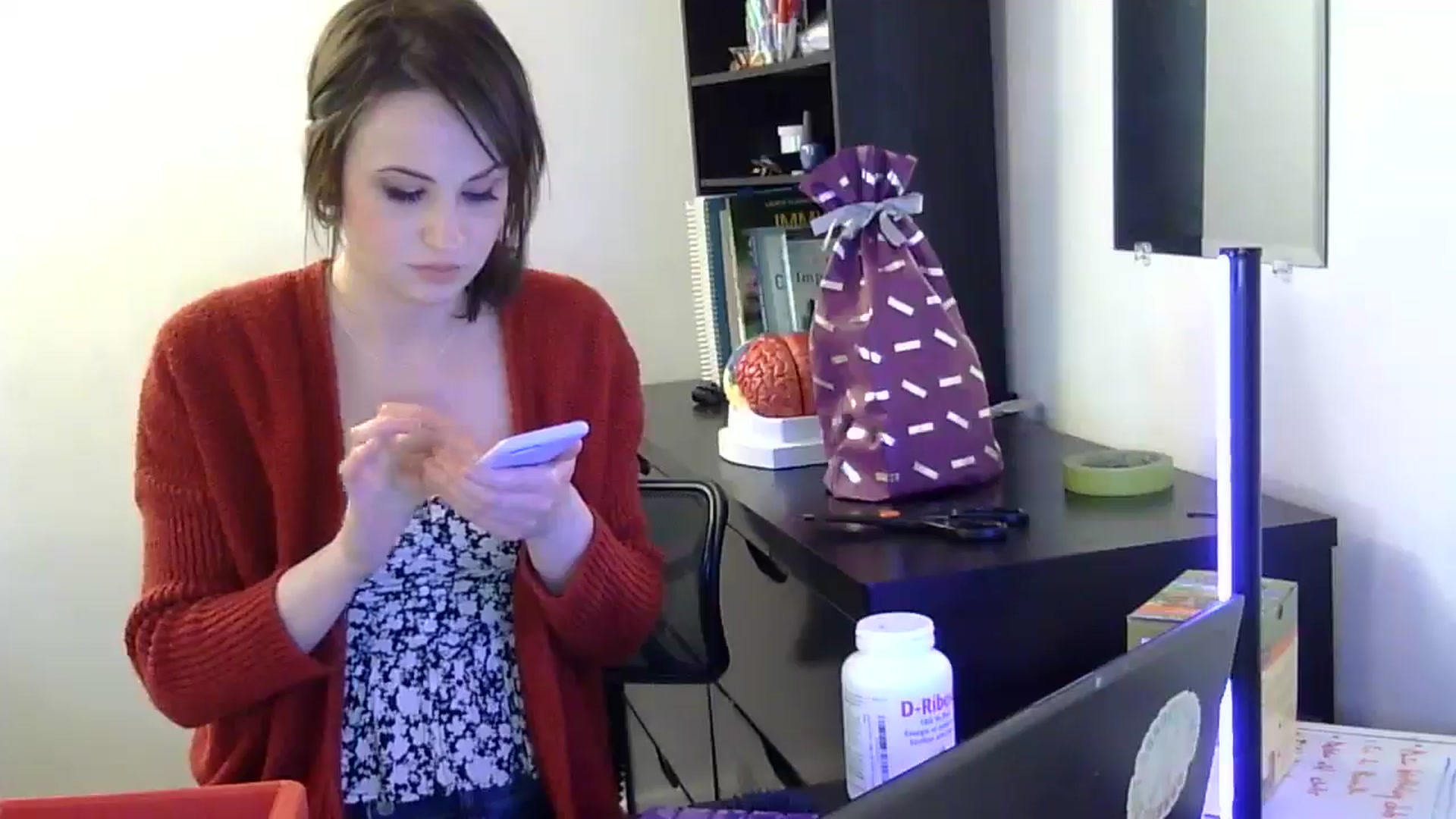 Gallery image thumbnail from antidreamgirl's myfreecams stream on, 05/17/2024, 22:41 image 12 of 20