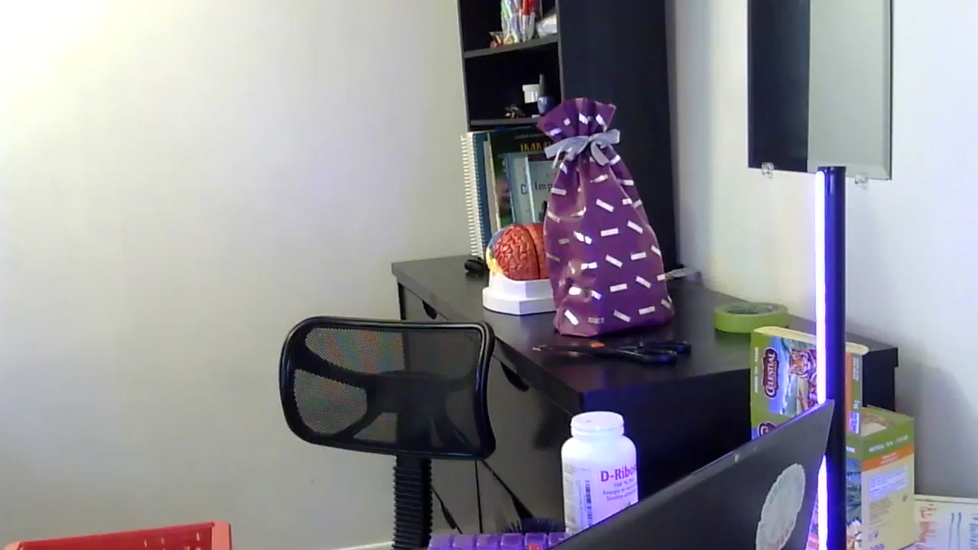 Gallery image thumbnail from antidreamgirl's myfreecams stream on, 05/17/2024, 22:41 image 13 of 20