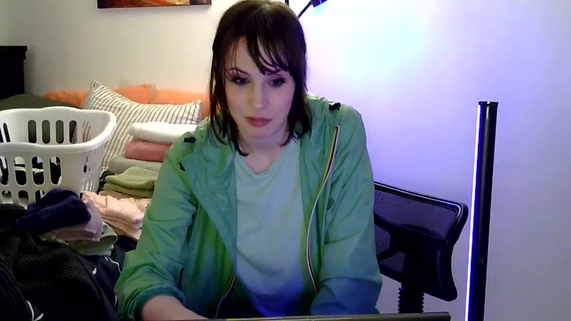 Gallery image thumbnail from antidreamgirl's myfreecams stream on, 05/19/2024, 04:13 image 18 of 20
