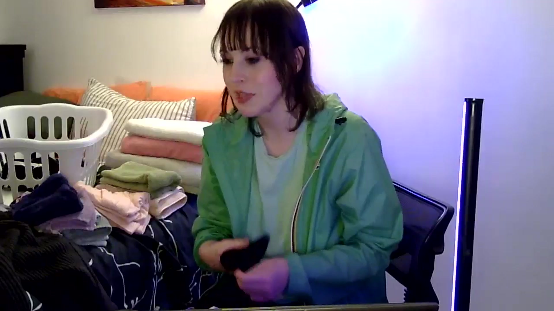 Gallery image thumbnail from antidreamgirl's myfreecams stream on, 05/19/2024, 04:13 image 16 of 20