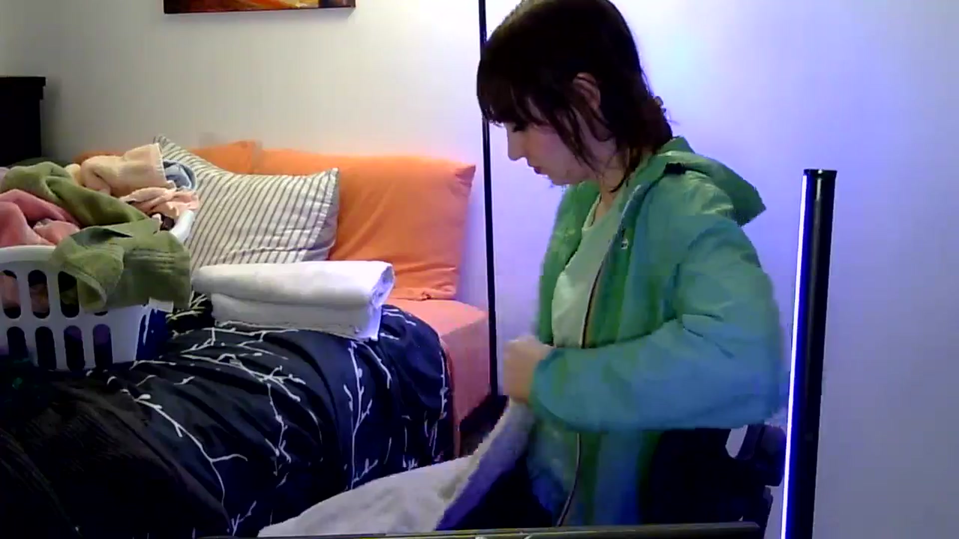 Gallery image thumbnail from antidreamgirl's myfreecams stream on, 05/19/2024, 04:13 image 4 of 20