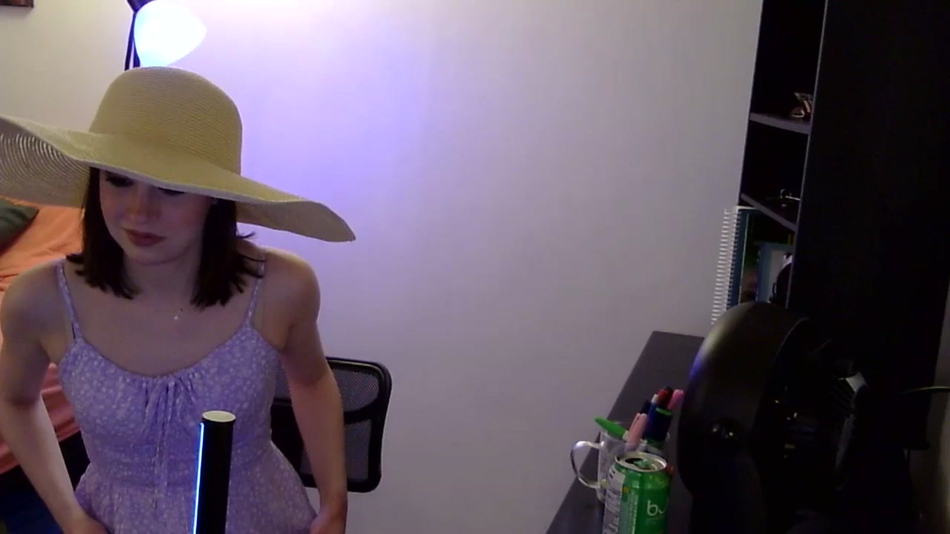 Gallery image thumbnail from antidreamgirl's myfreecams stream on, 05/25/2024, 04:05 image 2 of 20