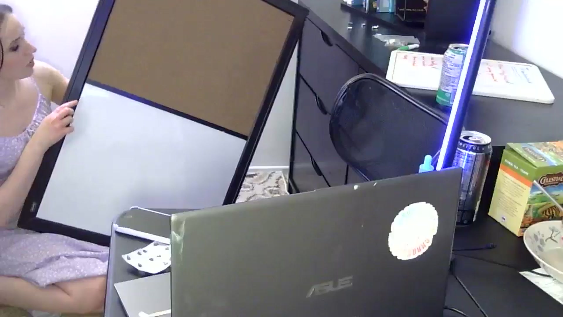 Gallery image thumbnail from antidreamgirl's myfreecams stream on, 05/25/2024, 04:05 image 14 of 20