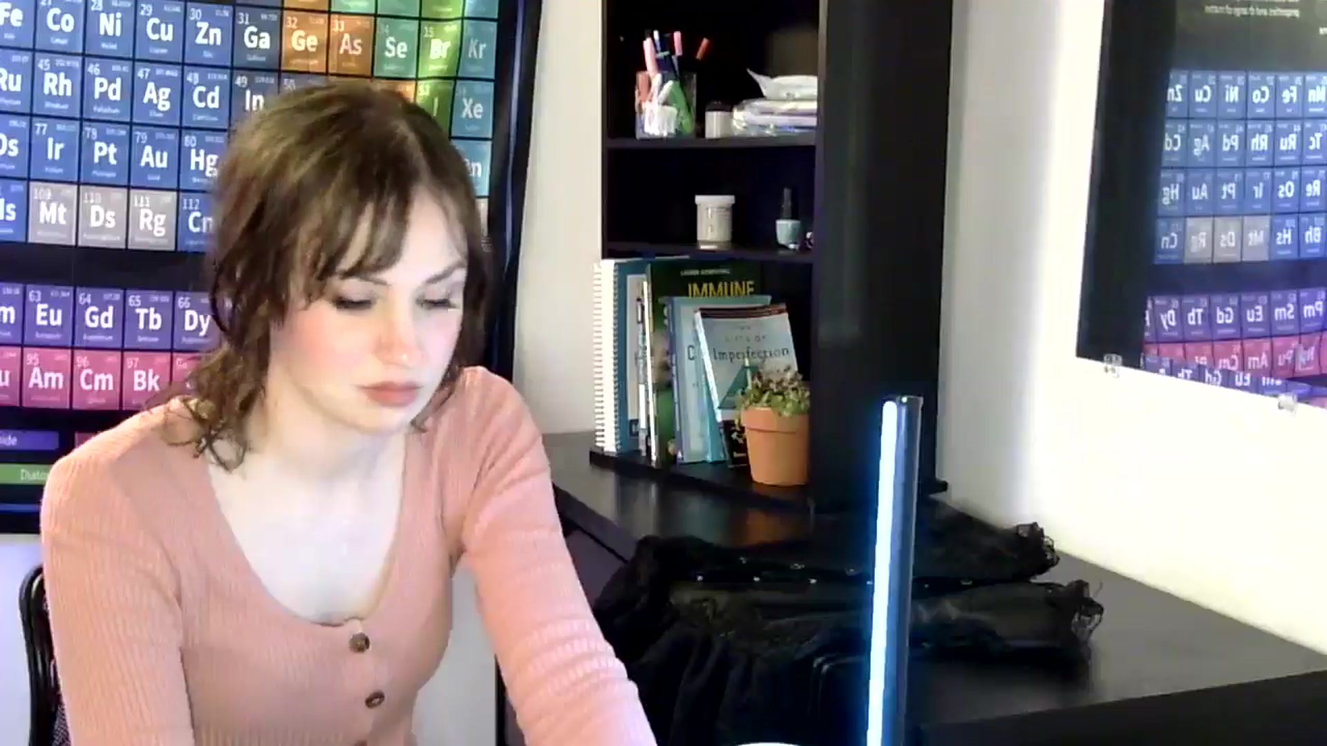 Gallery image thumbnail from antidreamgirl's myfreecams stream on, 05/29/2024, 04:08 image 18 of 20