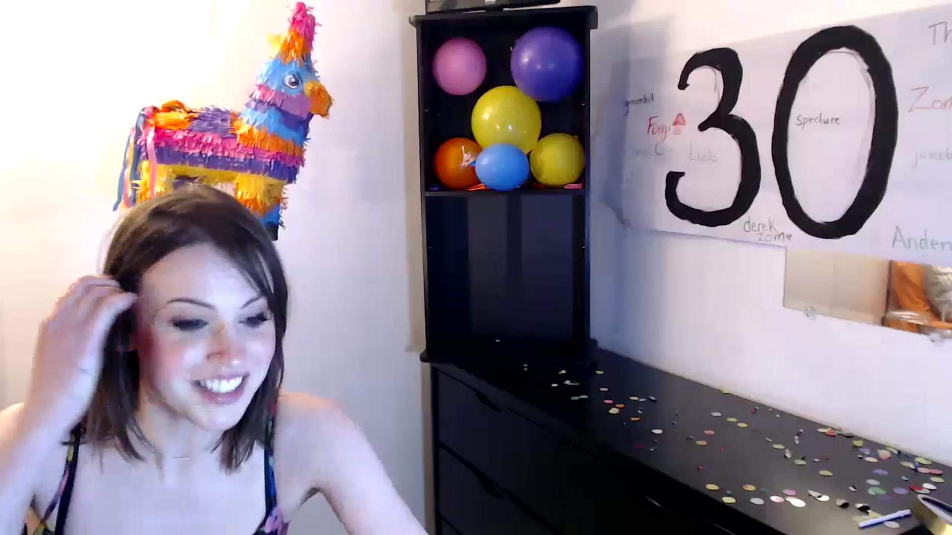 Gallery image thumbnail from antidreamgirl's myfreecams stream on, 06/15/2024, 22:25 image 15 of 20