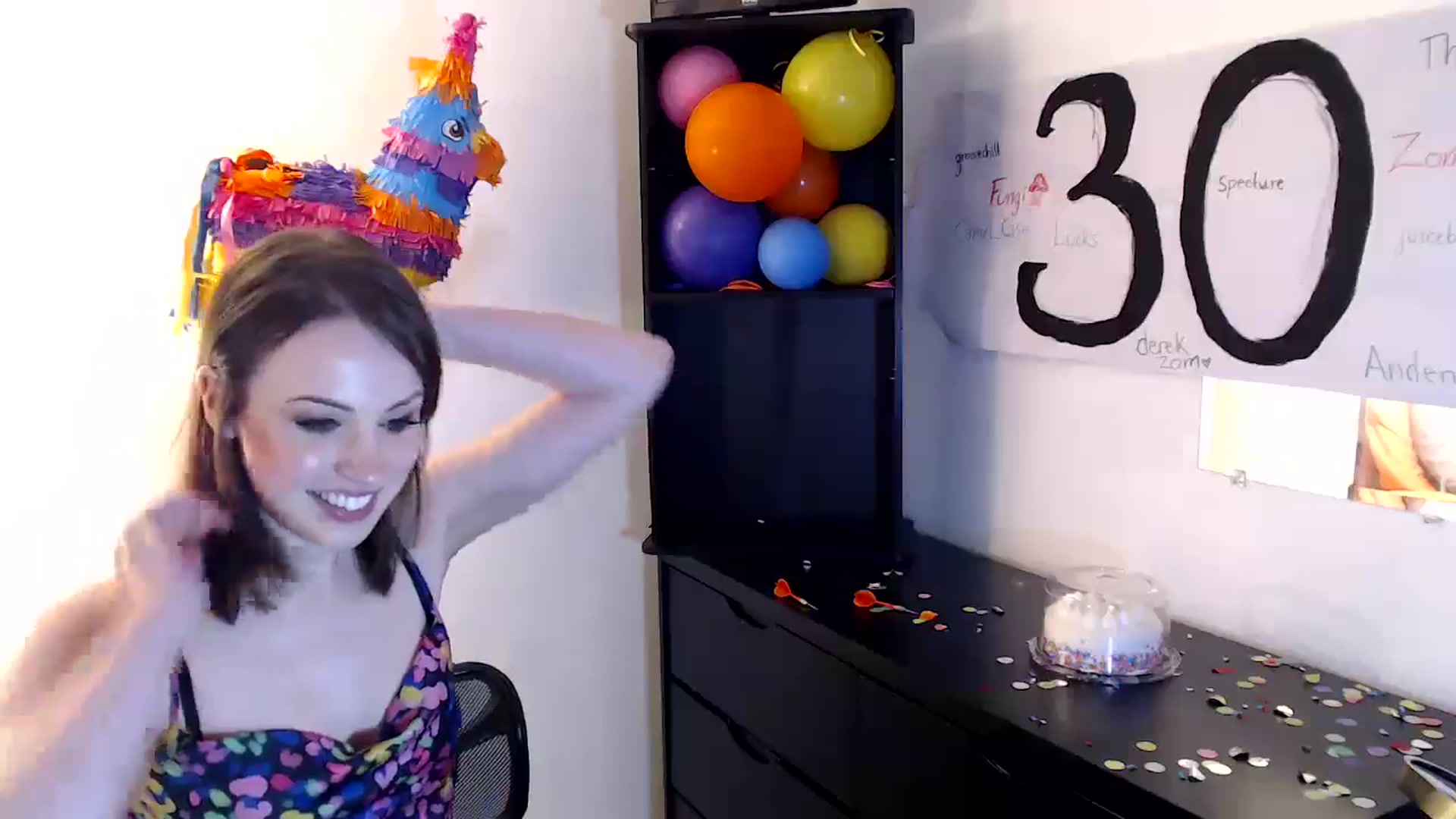 Gallery image thumbnail from antidreamgirl's myfreecams stream on, 06/15/2024, 22:25 image 12 of 20