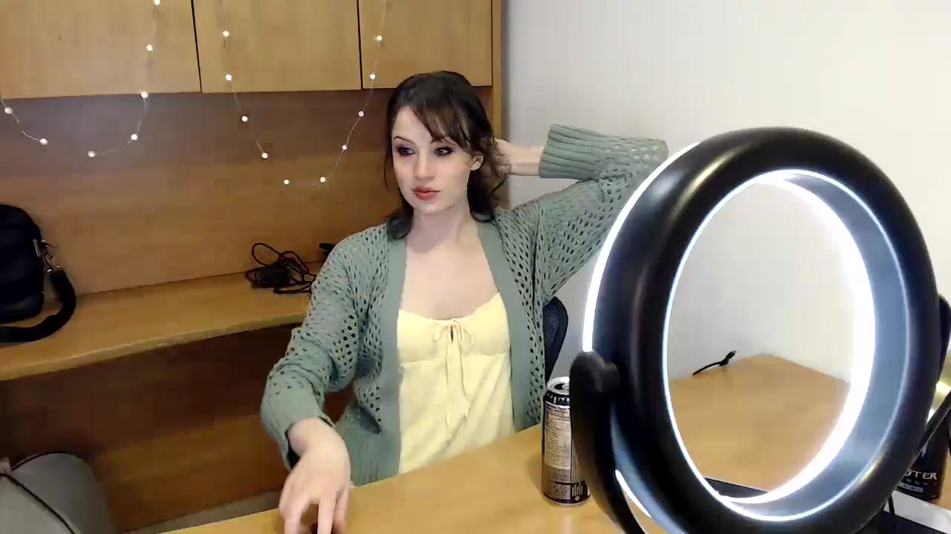 Gallery image thumbnail from antidreamgirl's myfreecams stream on, 06/18/2024, 24:01 image 3 of 20