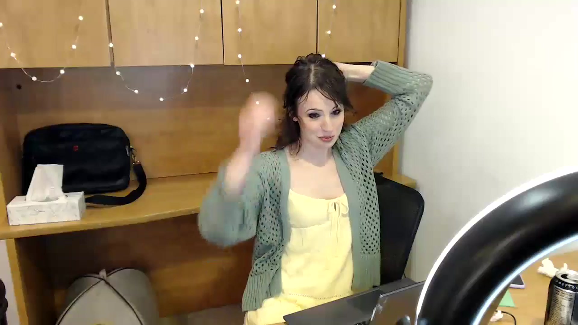 Gallery image thumbnail from antidreamgirl's myfreecams stream on, 06/18/2024, 24:01 image 11 of 20