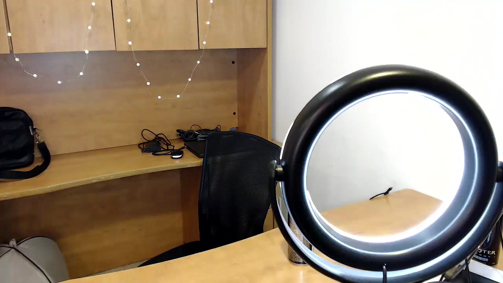 Gallery image thumbnail from antidreamgirl's myfreecams stream on, 06/18/2024, 24:01 image 1 of 20