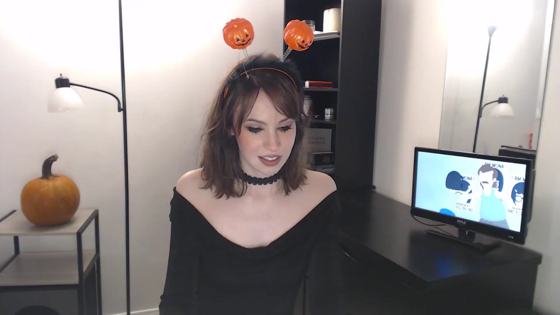 Gallery image thumbnail from antidreamgirl's myfreecams stream on, 10/15/2024, 24:13 image 7 of 20
