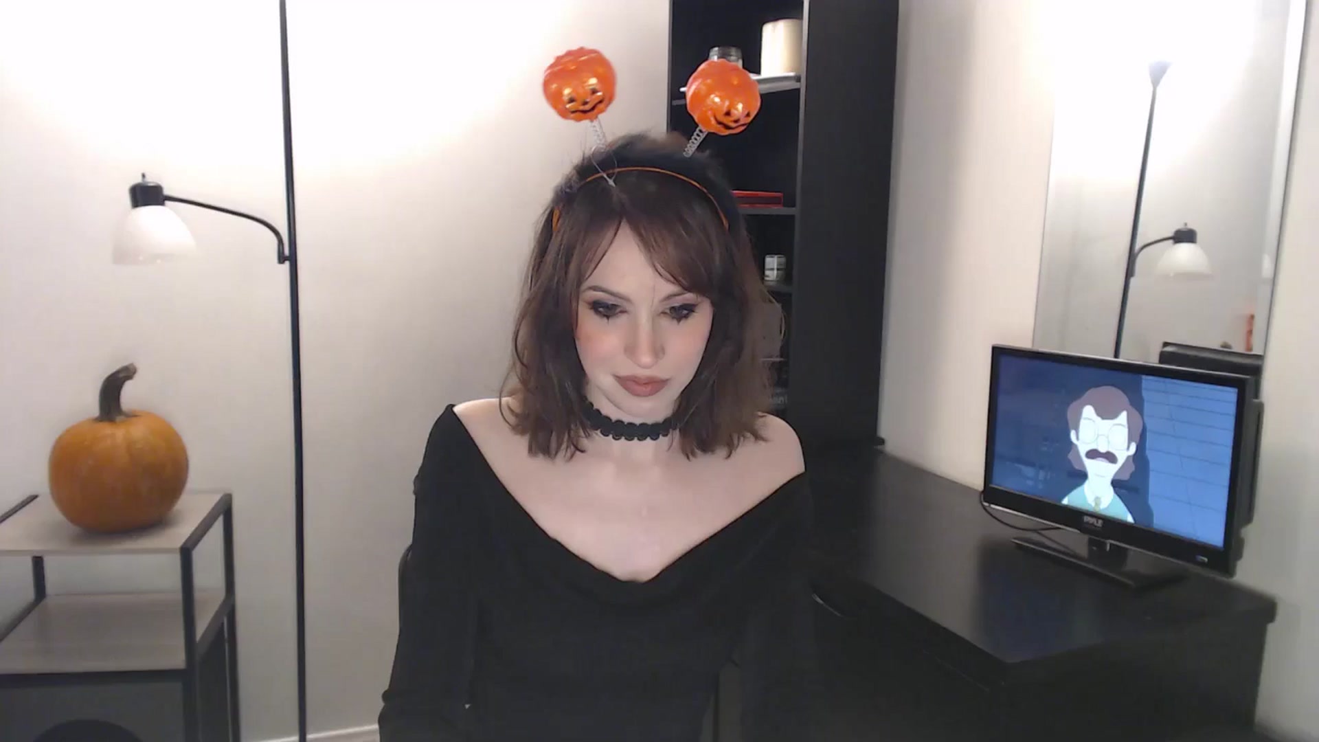 Gallery image thumbnail from antidreamgirl's myfreecams stream on, 10/15/2024, 24:13 image 6 of 20