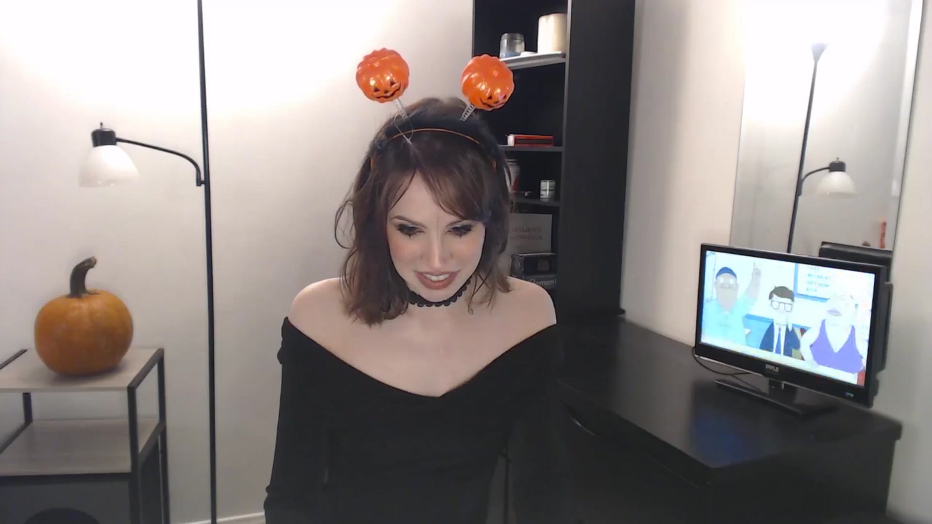 Gallery image thumbnail from antidreamgirl's myfreecams stream on, 10/15/2024, 24:13 image 5 of 20