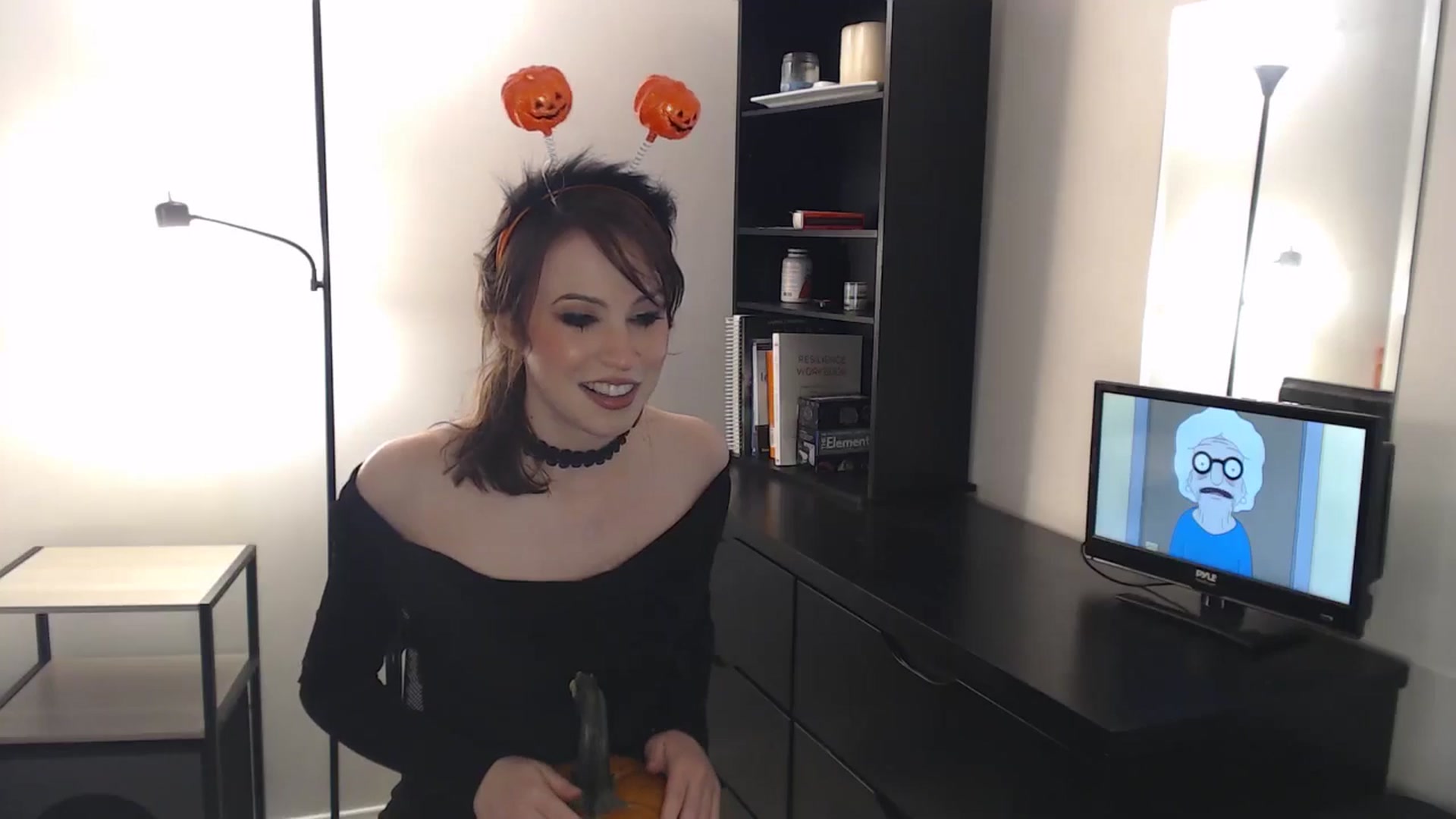 Gallery image thumbnail from antidreamgirl's myfreecams stream on, 10/15/2024, 24:13 image 3 of 20