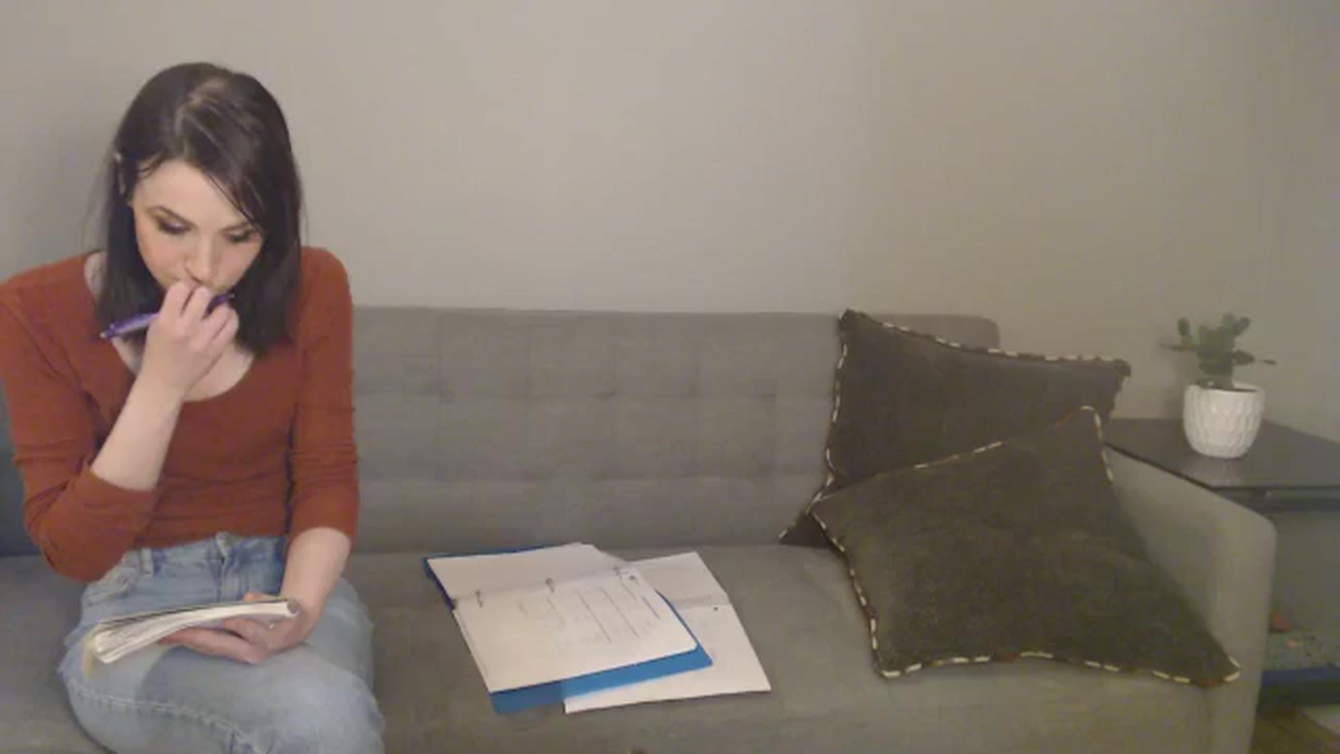 Gallery image thumbnail from antidreamgirl's myfreecams stream on, 11/19/2024, 01:21 image 4 of 20