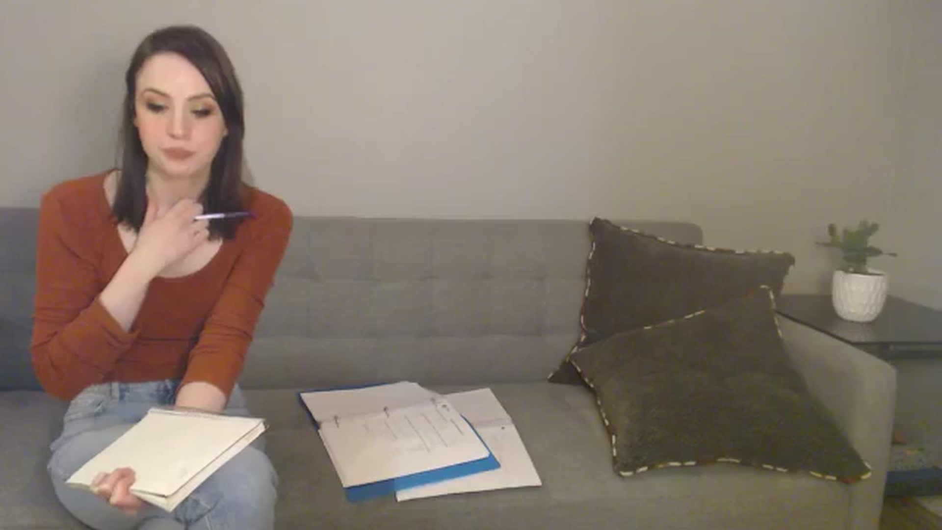 Gallery image thumbnail from antidreamgirl's myfreecams stream on, 11/19/2024, 01:21 image 6 of 20