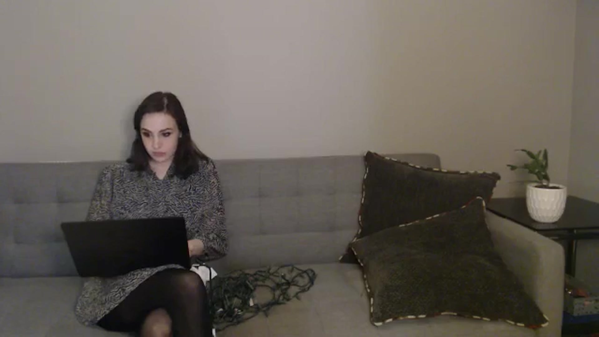 Gallery image thumbnail from antidreamgirl's myfreecams stream on, 11/21/2024, 02:55 image 13 of 20