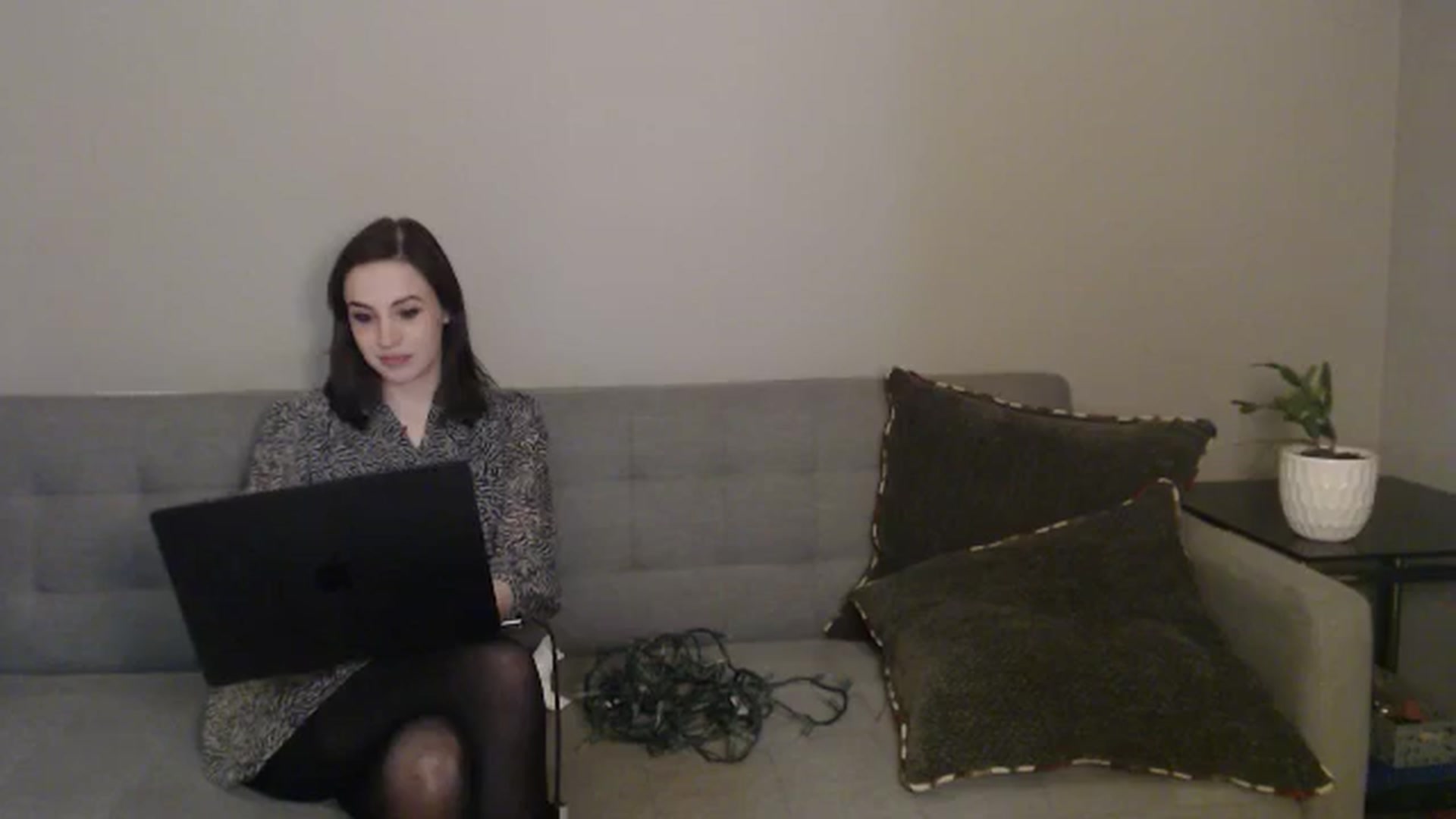Gallery image thumbnail from antidreamgirl's myfreecams stream on, 11/21/2024, 02:55 image 16 of 20