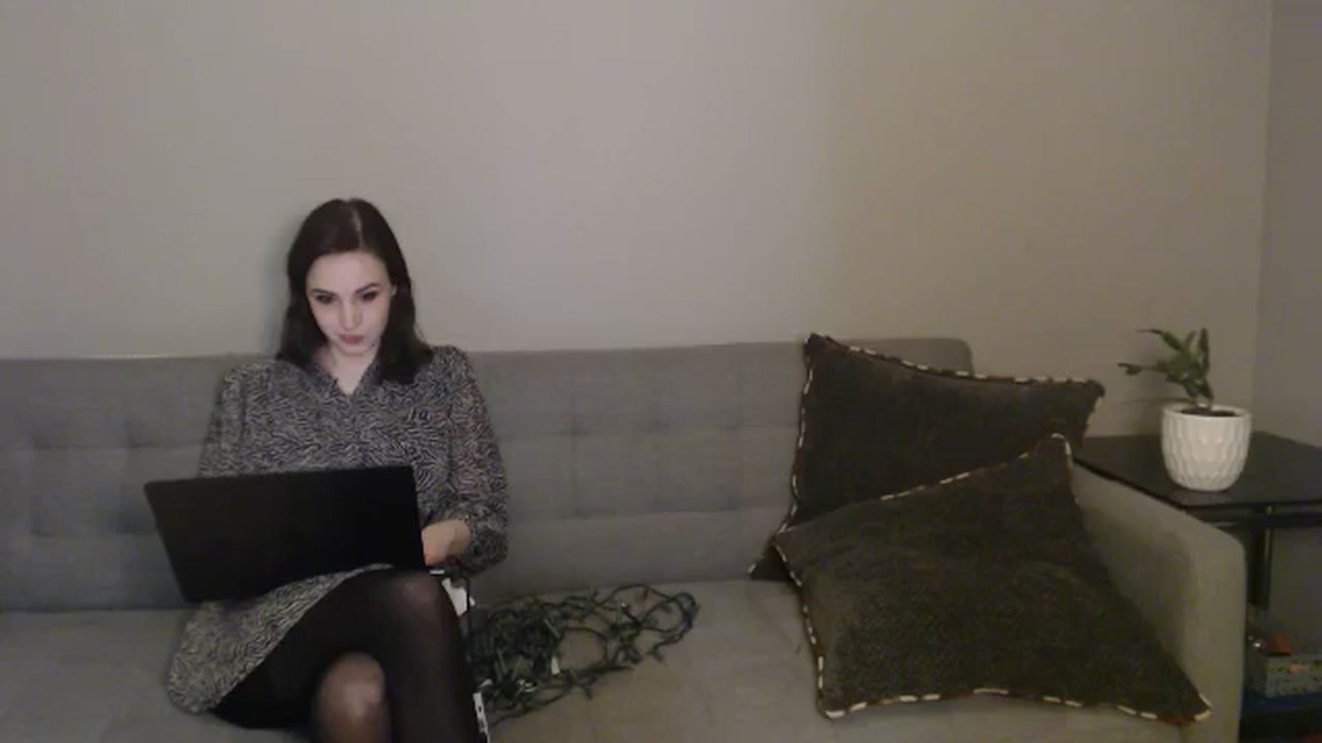 Gallery image thumbnail from antidreamgirl's myfreecams stream on, 11/21/2024, 02:55 image 10 of 20