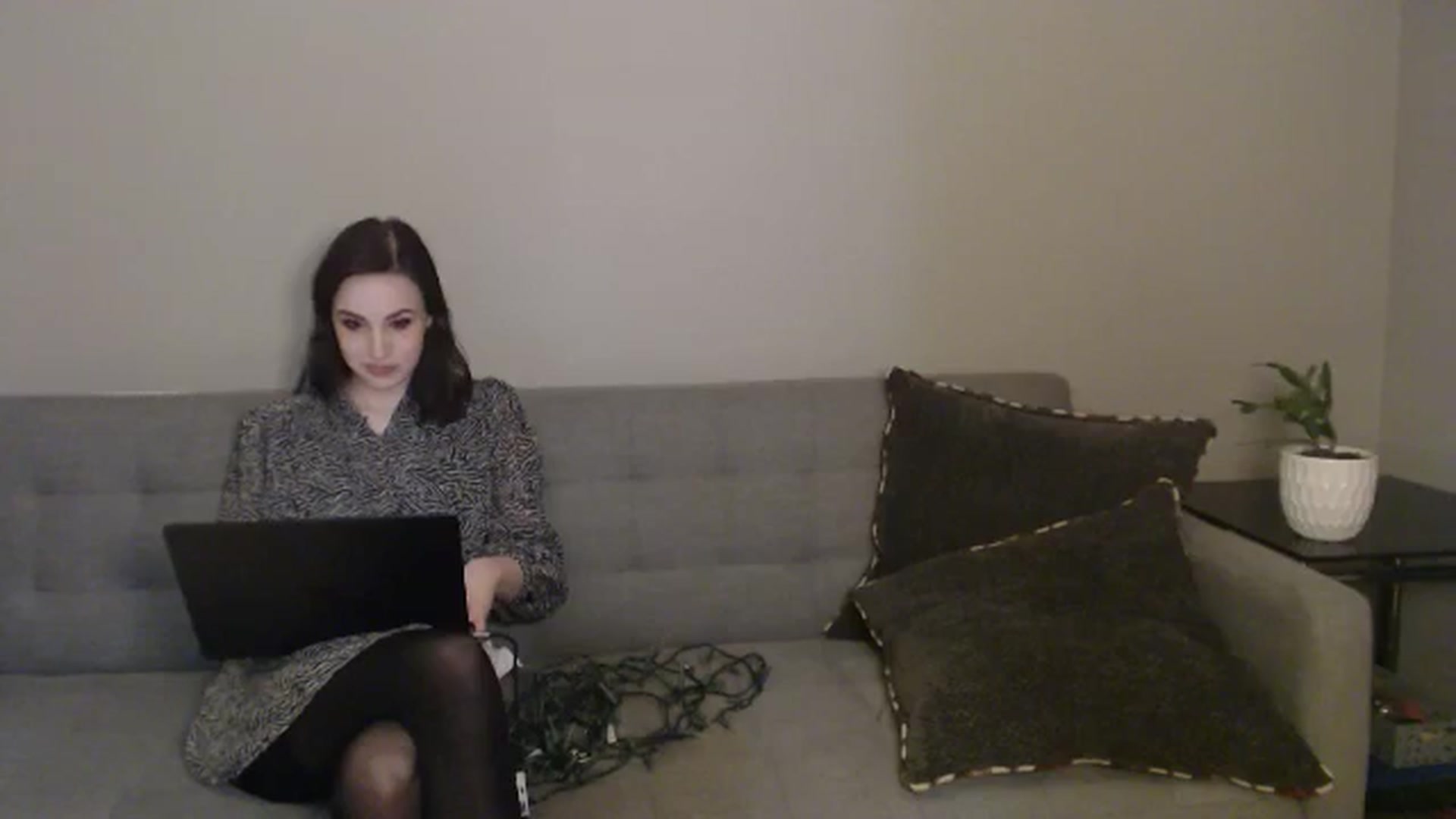 Gallery image thumbnail from antidreamgirl's myfreecams stream on, 11/21/2024, 02:55 image 8 of 20