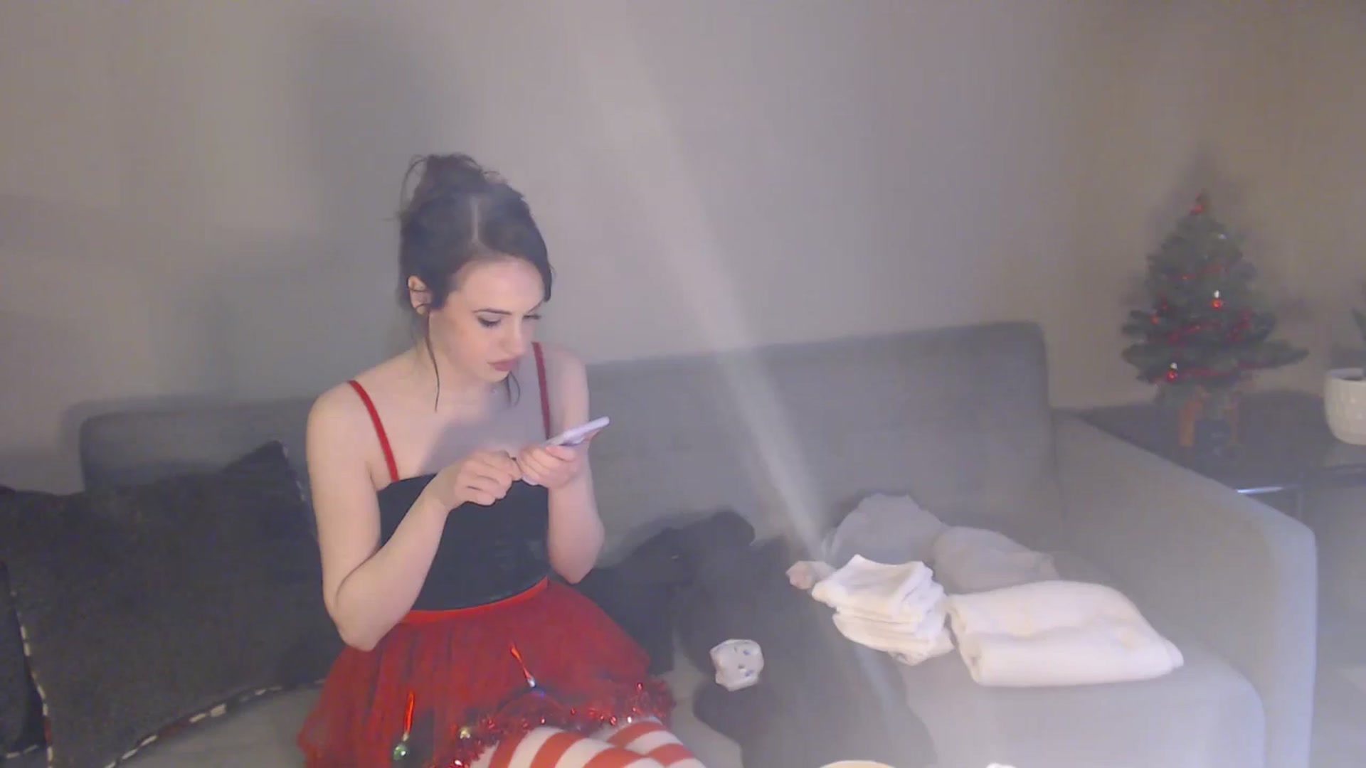 Gallery image thumbnail from antidreamgirl's myfreecams stream on, 12/18/2024, 21:31 image 8 of 20