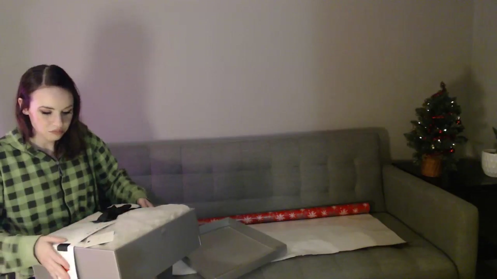 Gallery image thumbnail from antidreamgirl's myfreecams stream on, 12/20/2024, 03:47 image 2 of 20
