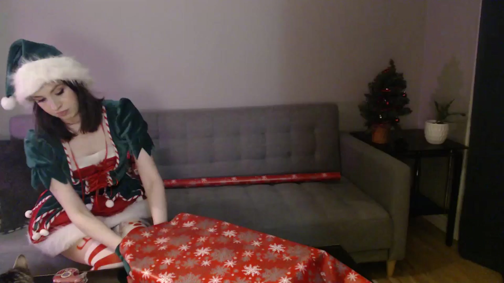 Gallery image thumbnail from antidreamgirl's myfreecams stream on, 12/20/2024, 03:47 image 7 of 20