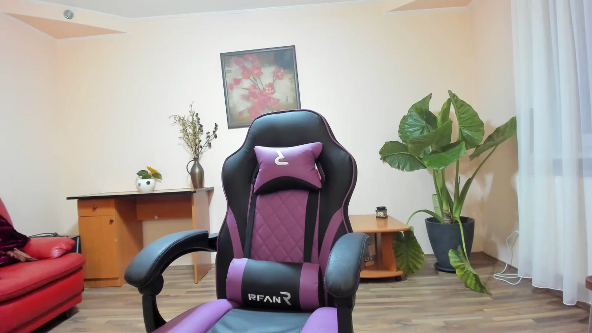 Gallery image thumbnail from aorra's myfreecams stream on, 09/20/2025, 17:04 image 20 of 20